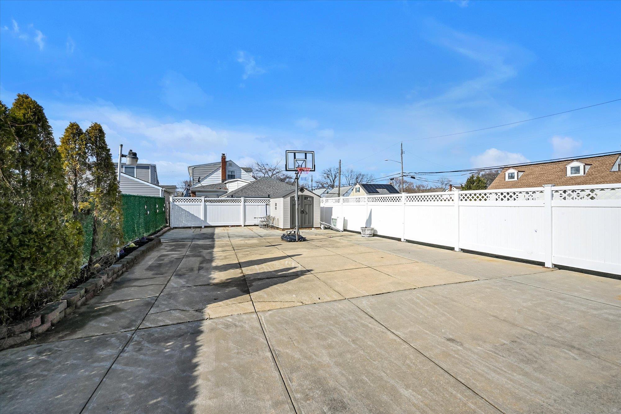 Single Family Martens  Nassau County, NY 11580, MLS-816933-20