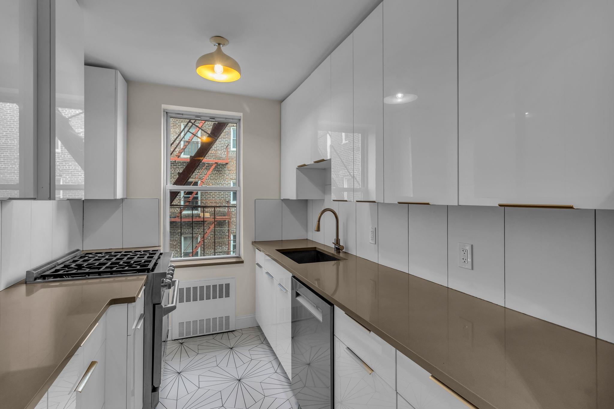 Coop Kappock  Bronx, NY 10463, MLS-816953-12