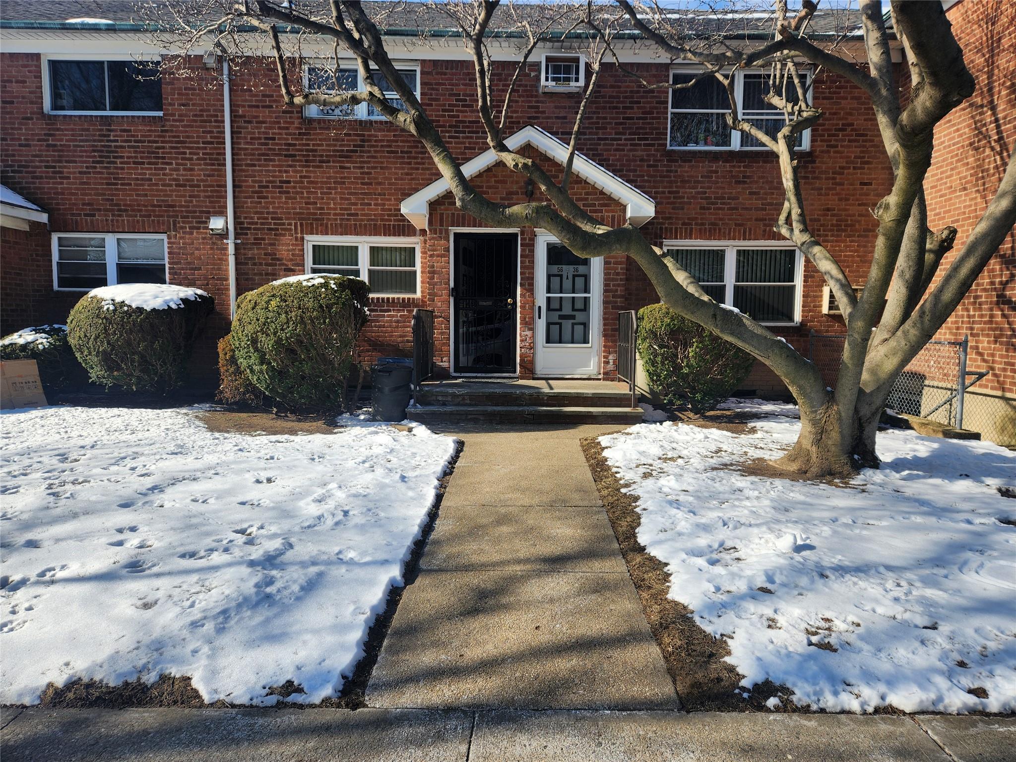 Condo in New York - 175 Place  Queens, NY 11365