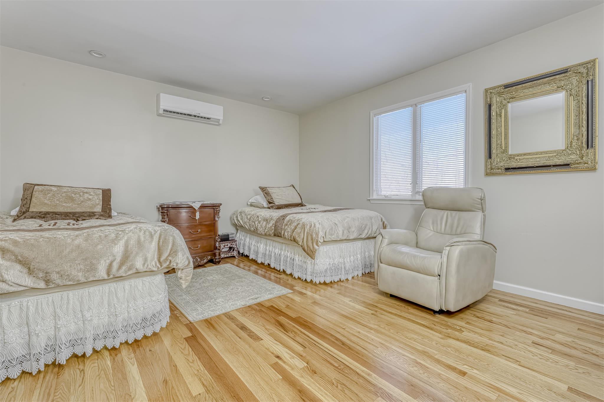 Single Family Olympia  Rockland County, NY 10952, MLS-817040-23