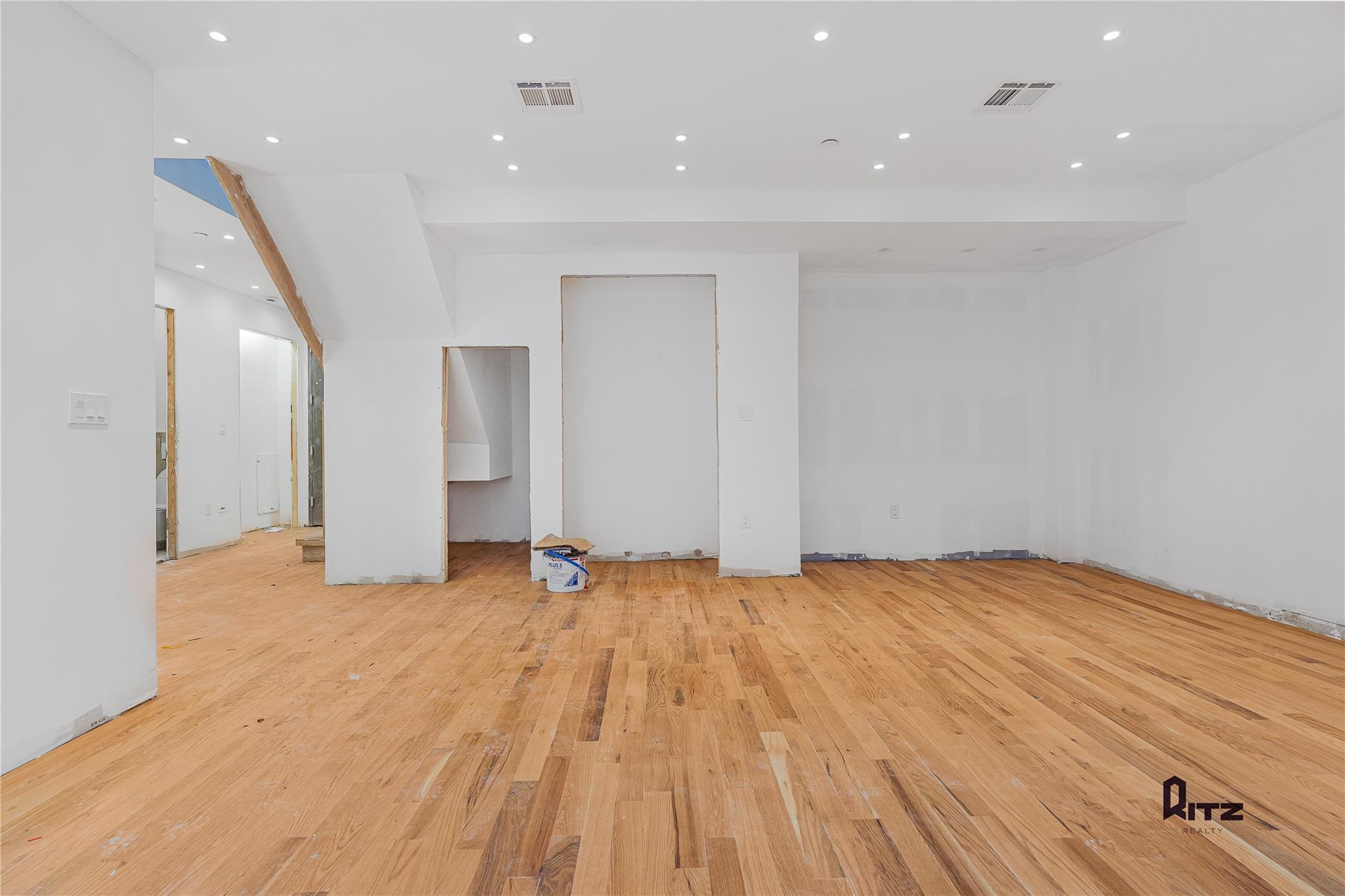 Condo Stockton  Brooklyn, NY 11206, MLS-817064-2