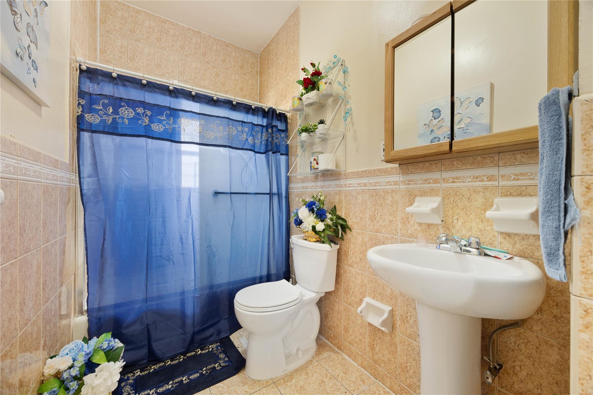 Single Family Ave  Bronx, NY 10457, MLS-817114-30