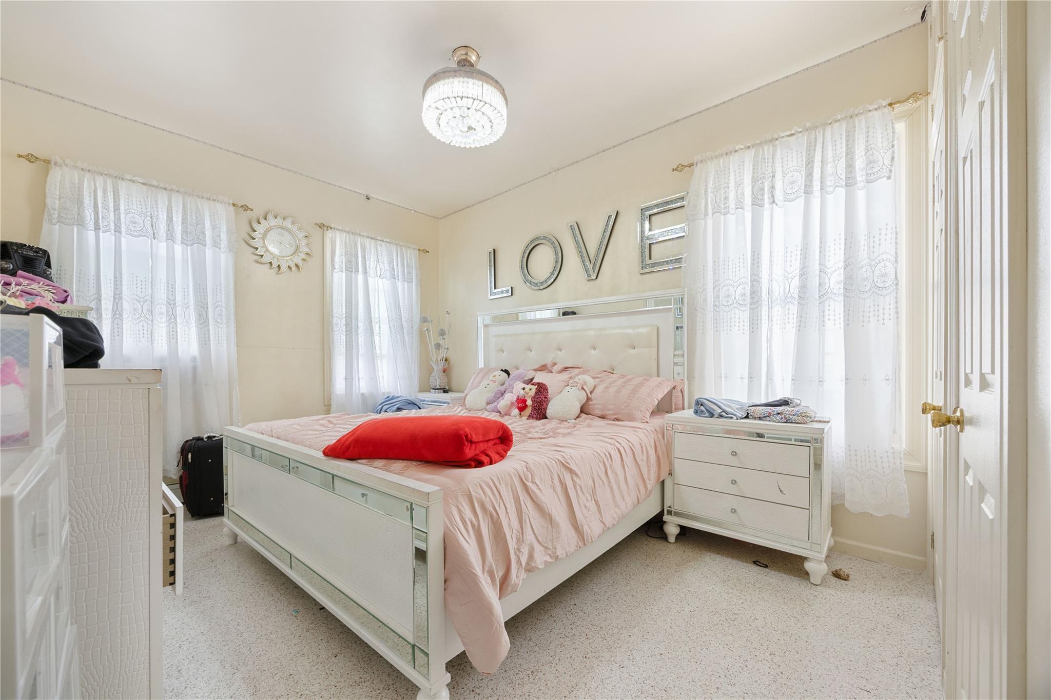 Single Family Ave  Bronx, NY 10457, MLS-817114-31