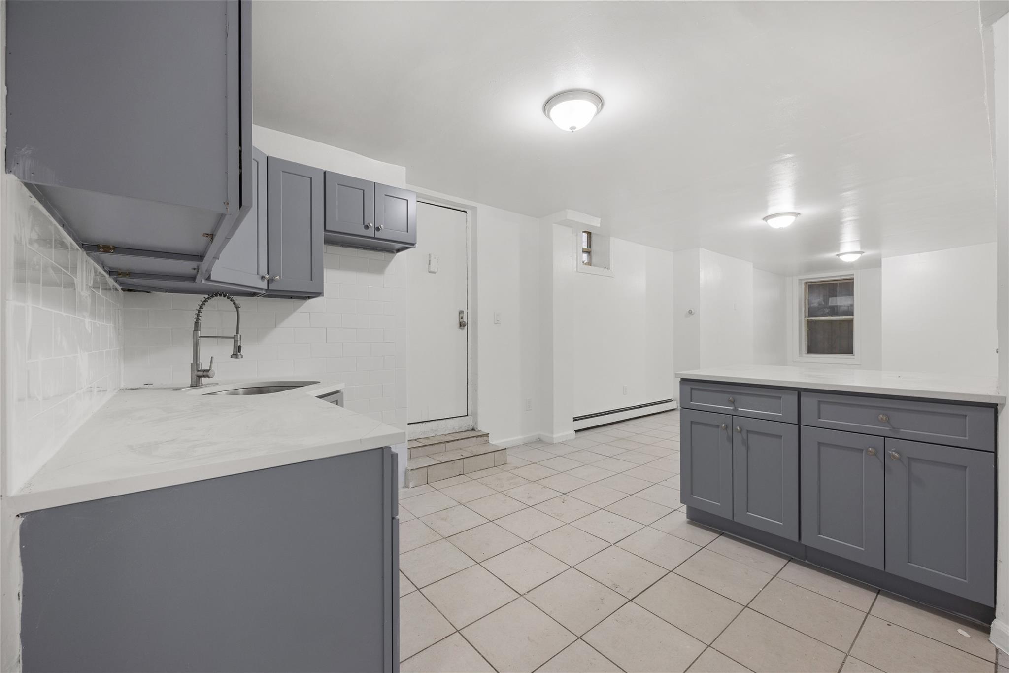 Single Family Ave  Bronx, NY 10457, MLS-817114-4
