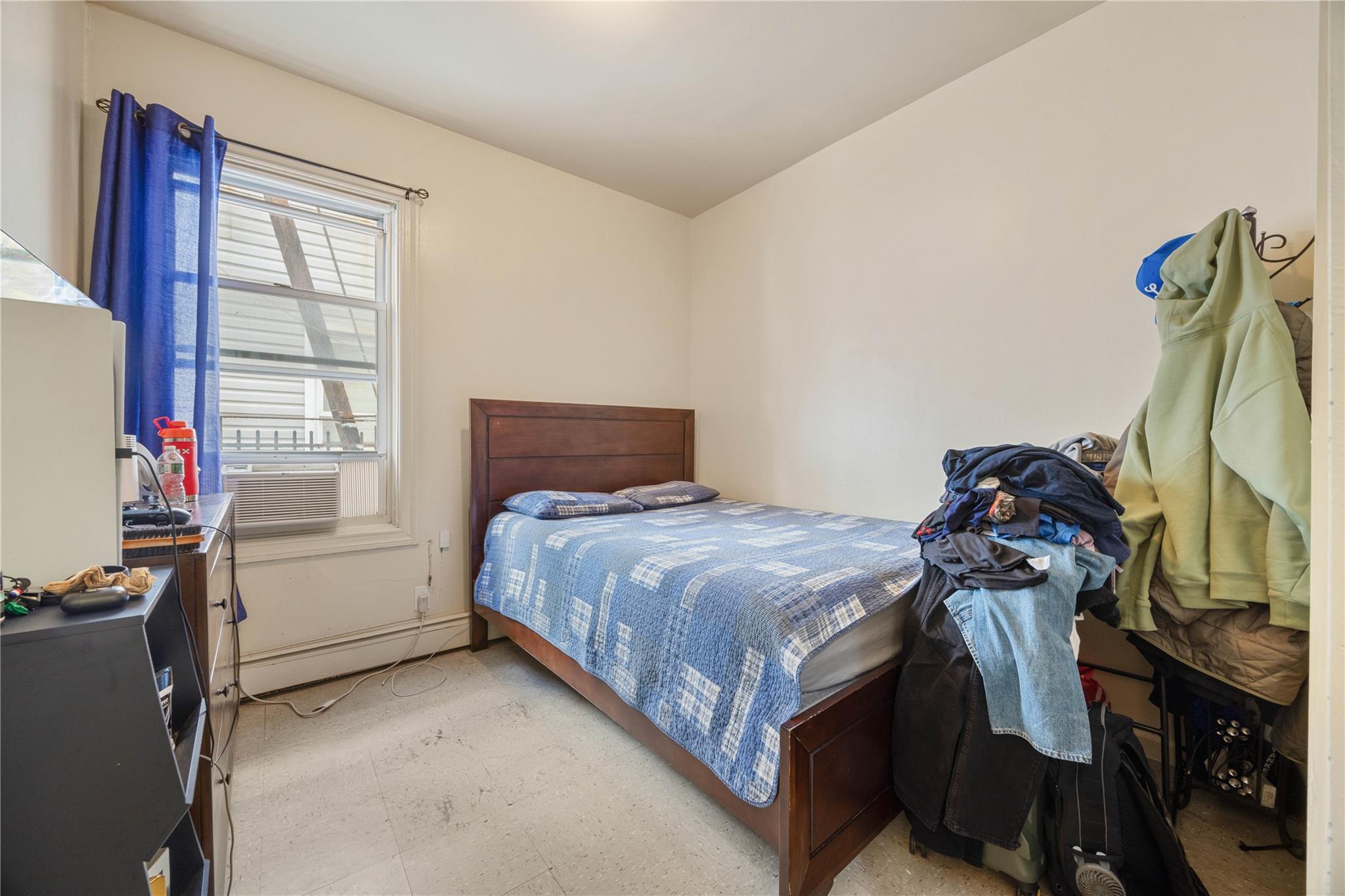 Single Family Ave  Bronx, NY 10457, MLS-817114-42