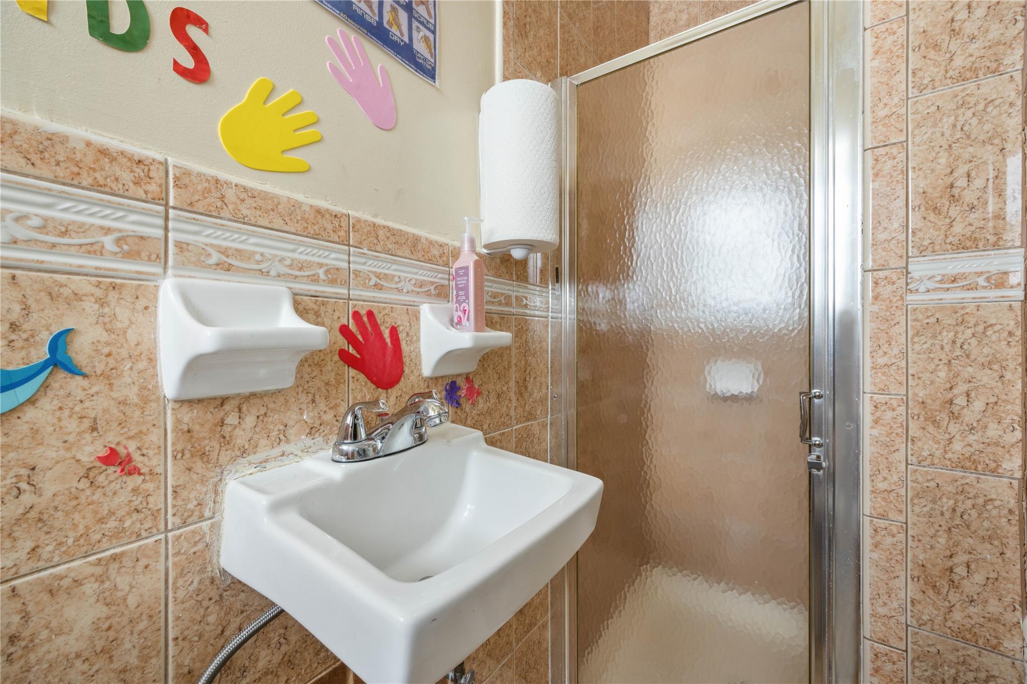 Single Family Ave  Bronx, NY 10457, MLS-817114-45