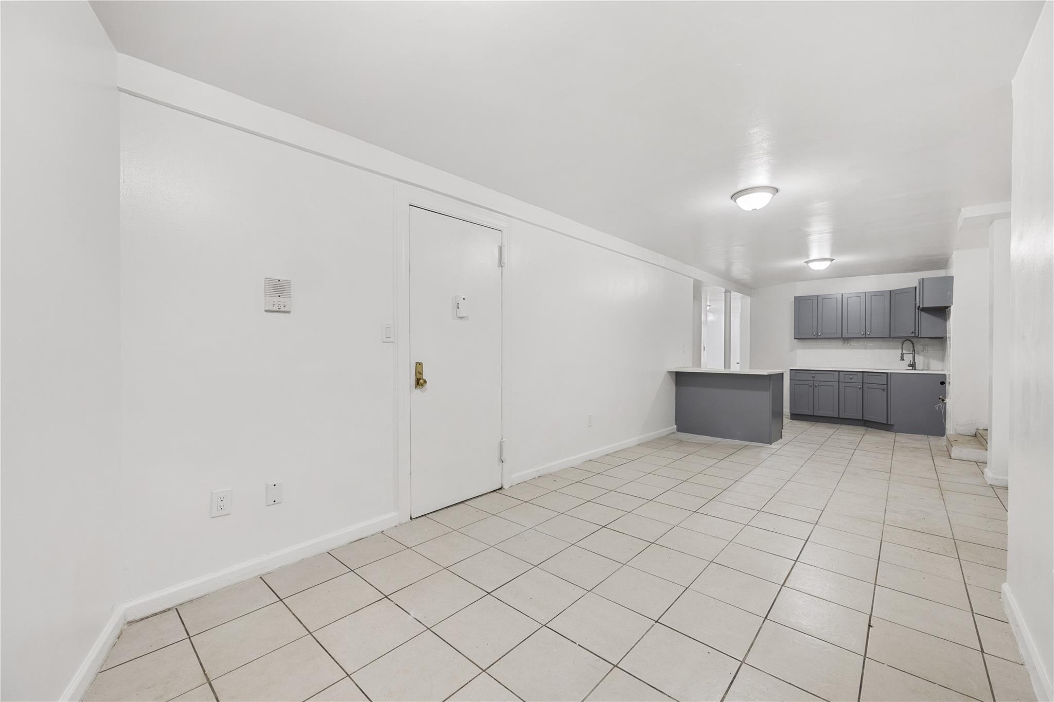 Single Family Ave  Bronx, NY 10457, MLS-817114-9