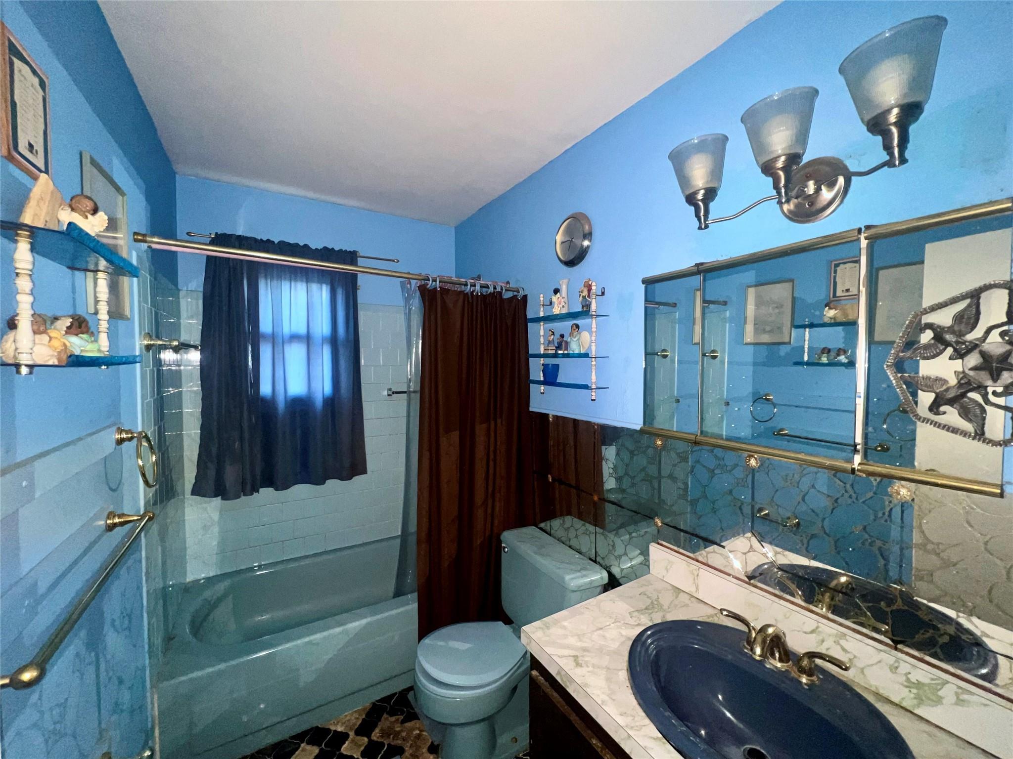 Single Family Fulton  Suffolk County, NY 11704, MLS-817312-6