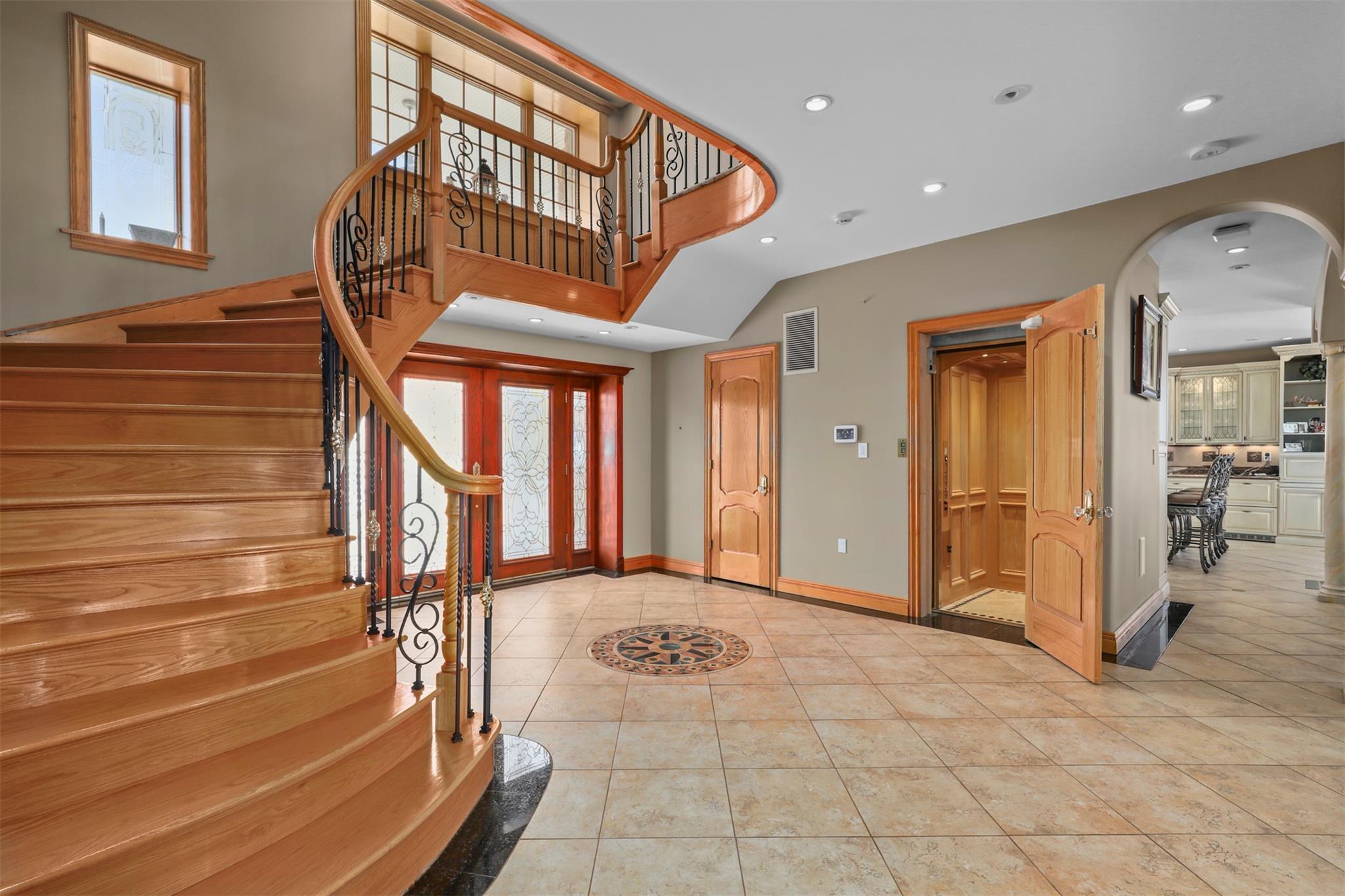 Single Family Country Club  Bronx, NY 10465, MLS-817334-14