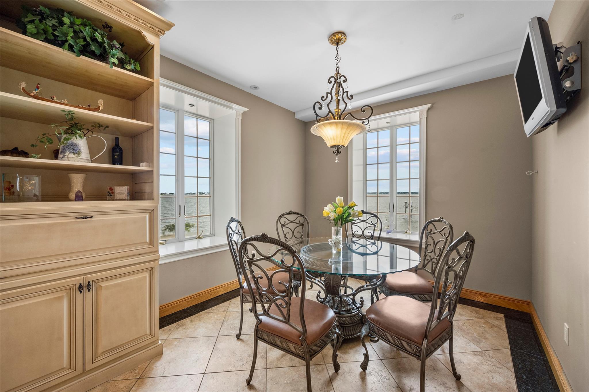 Single Family Country Club  Bronx, NY 10465, MLS-817334-18