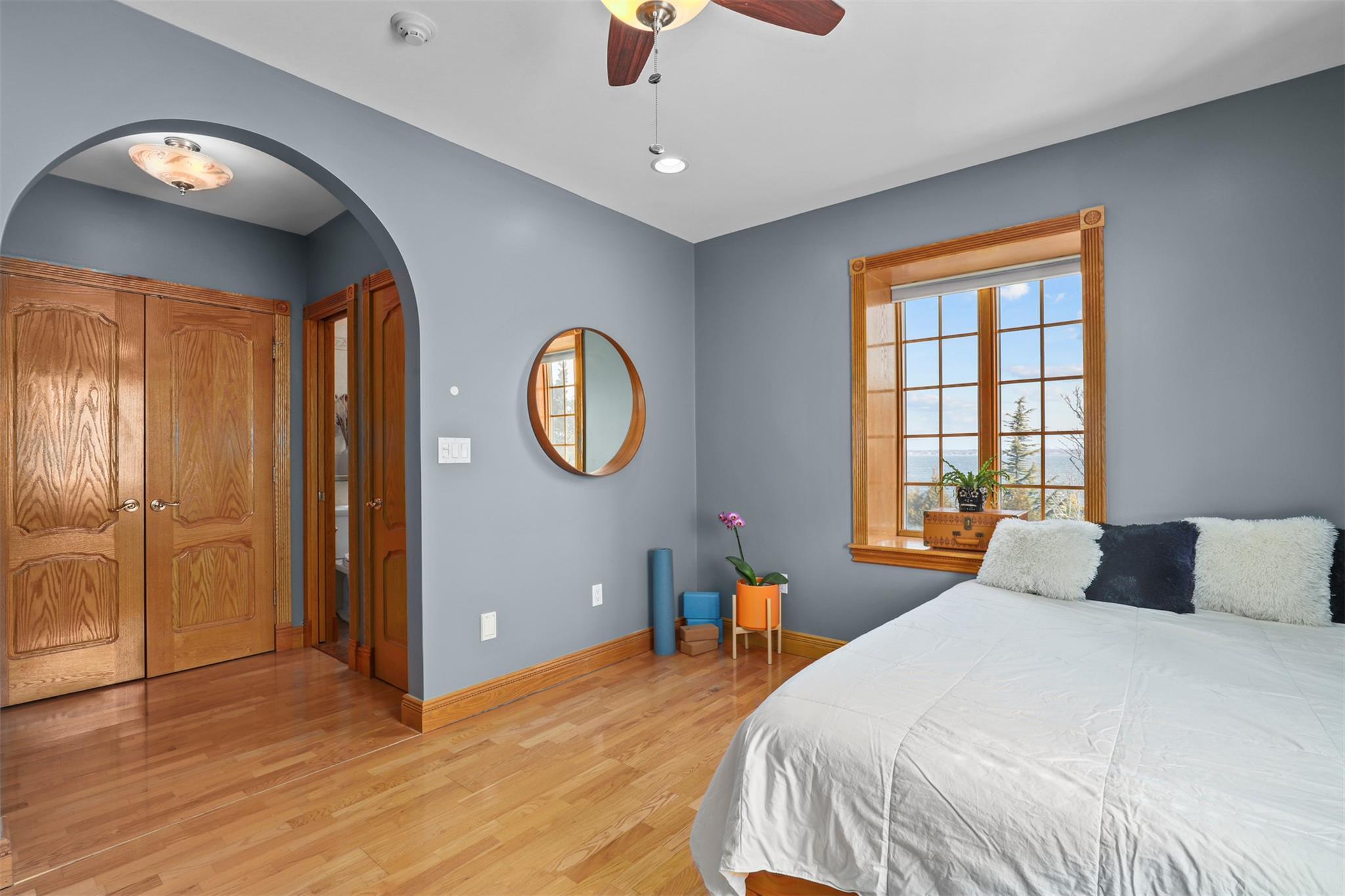 Single Family Country Club  Bronx, NY 10465, MLS-817334-28