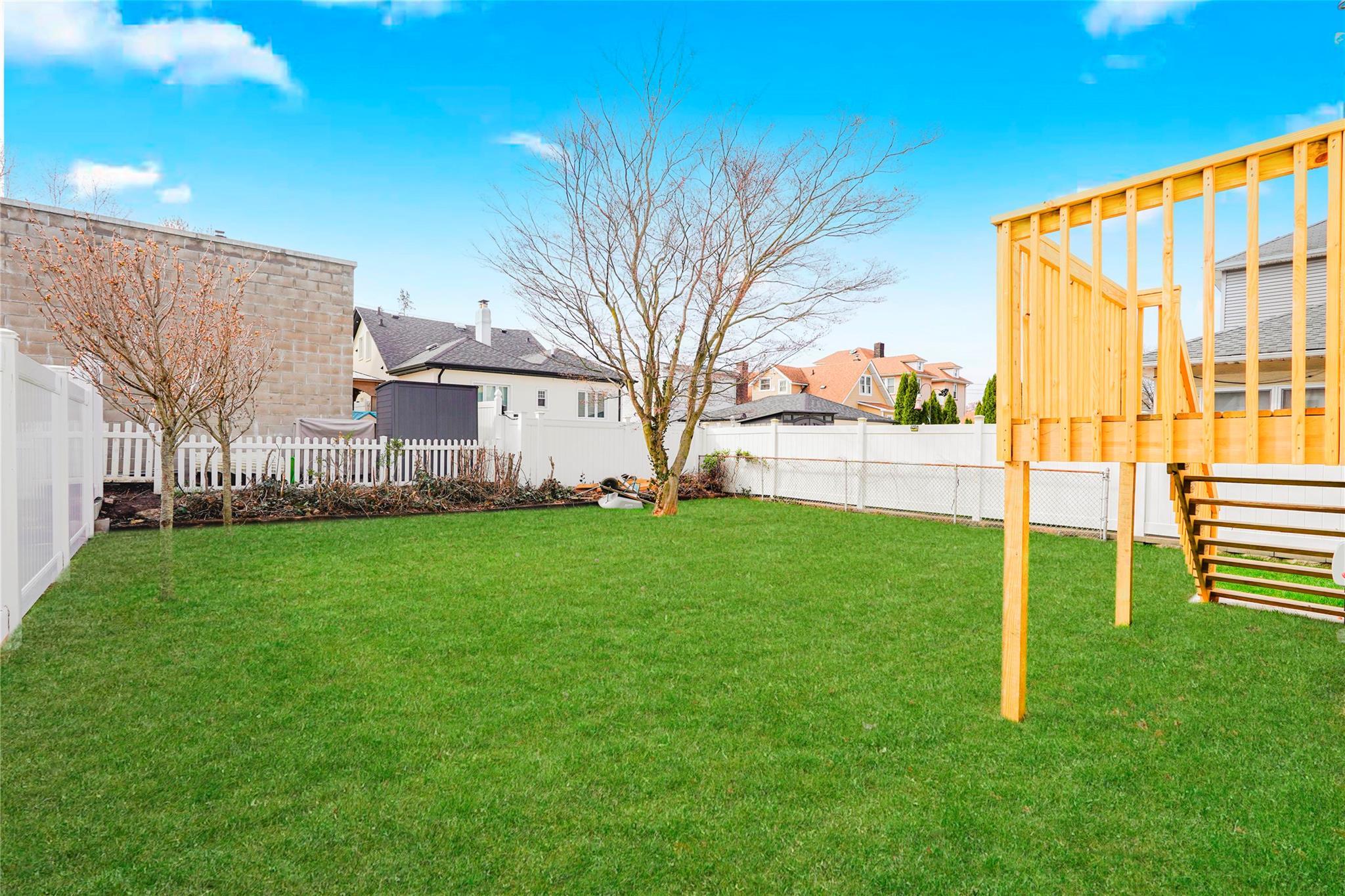Single Family Dudley  Staten Island, NY 10301, MLS-817395-35