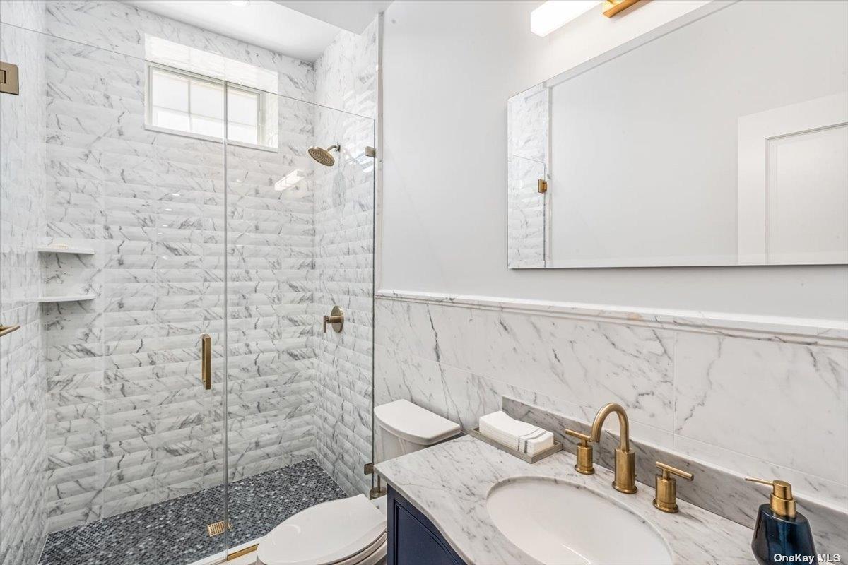 Single Family 215th  Queens, NY 11360, MLS-817540-34