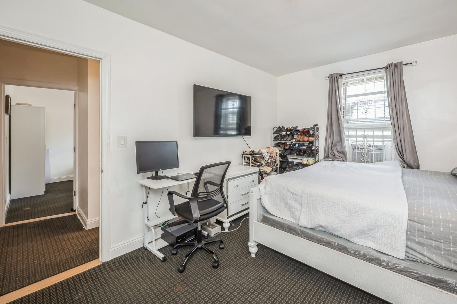 Coop Boston  Bronx, NY 10462, MLS-817570-12