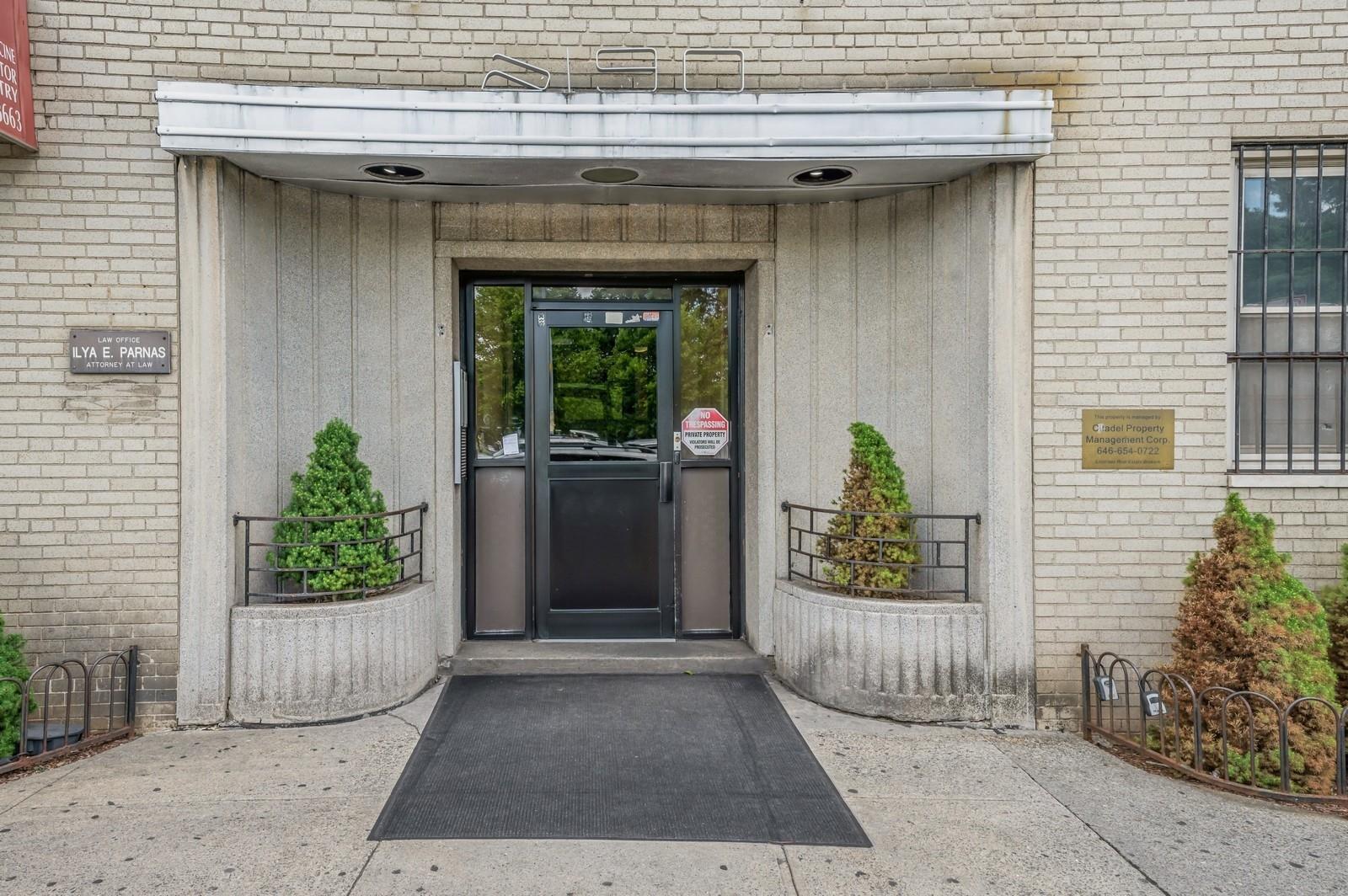 Coop Boston  Bronx, NY 10462, MLS-817570-2