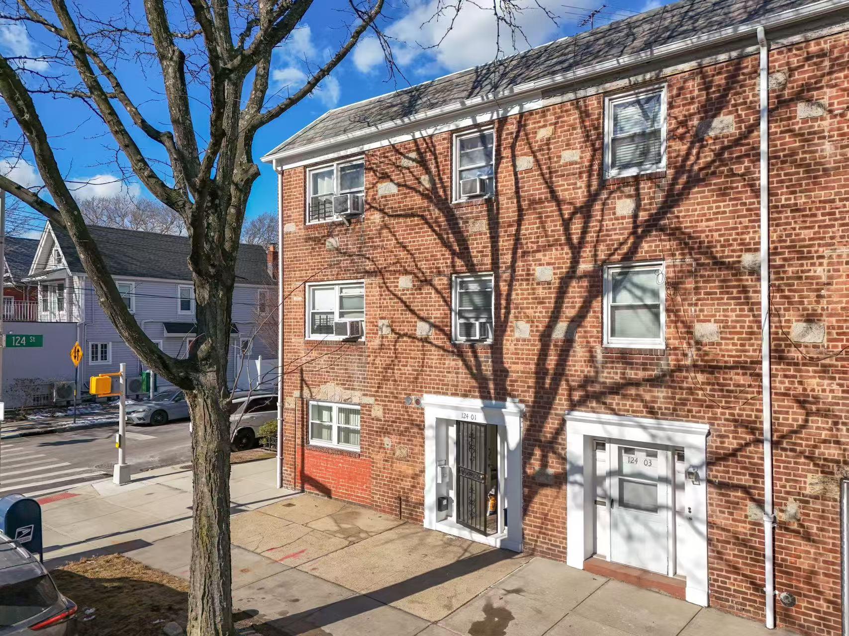 Single Family Hillside  Queens, NY 11418, MLS-817580-3