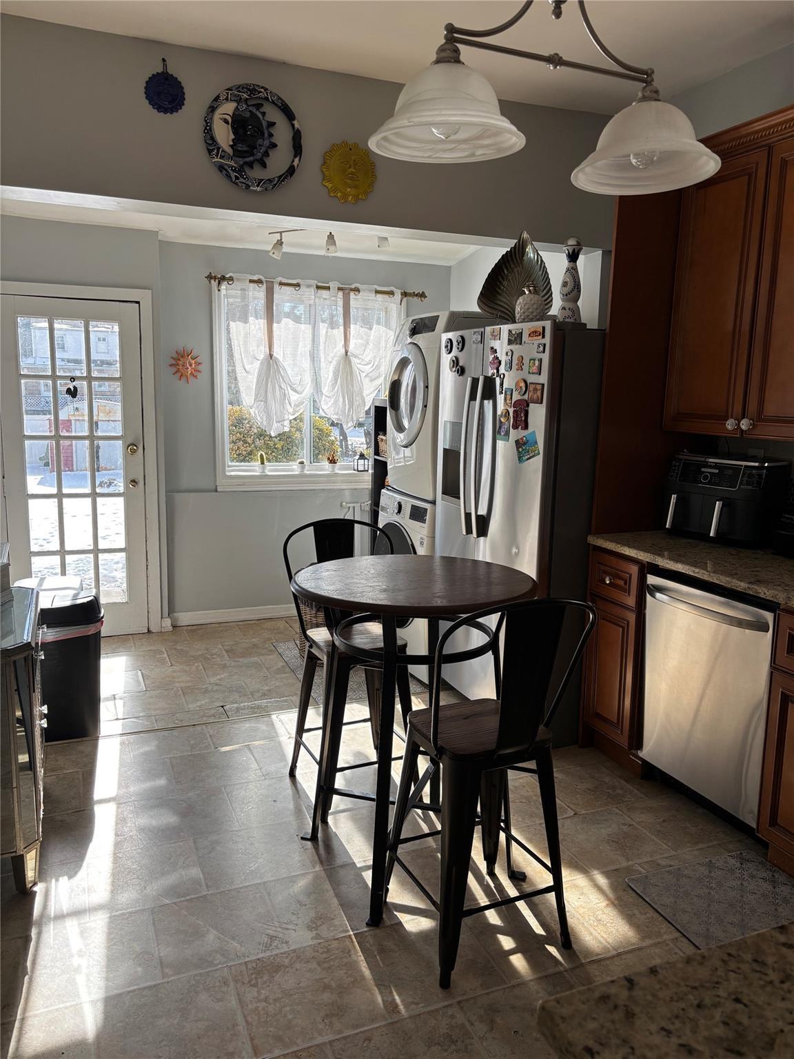 Single Family New York  Nassau County, NY 11580, MLS-817734-10