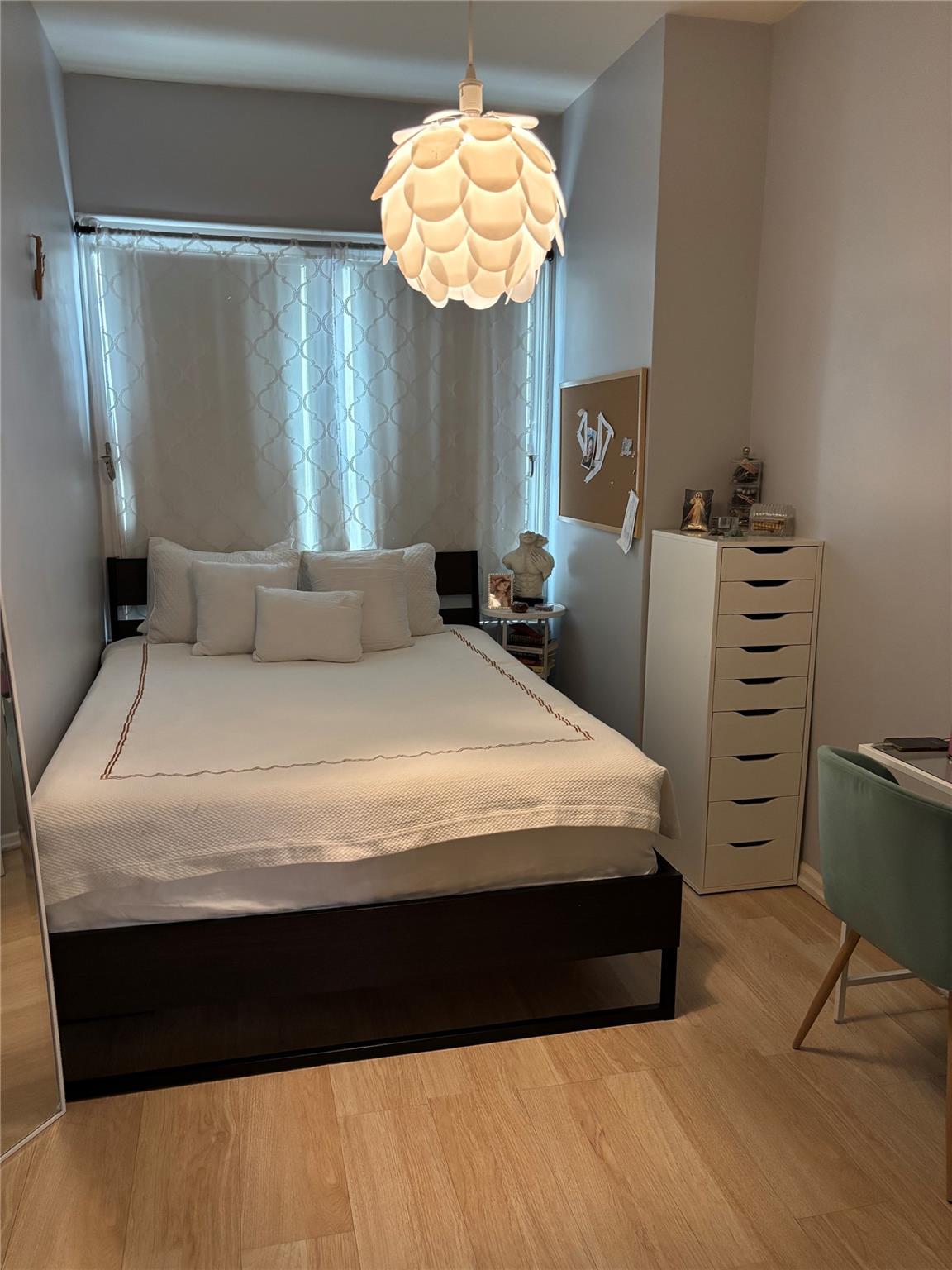 Single Family New York  Nassau County, NY 11580, MLS-817734-11