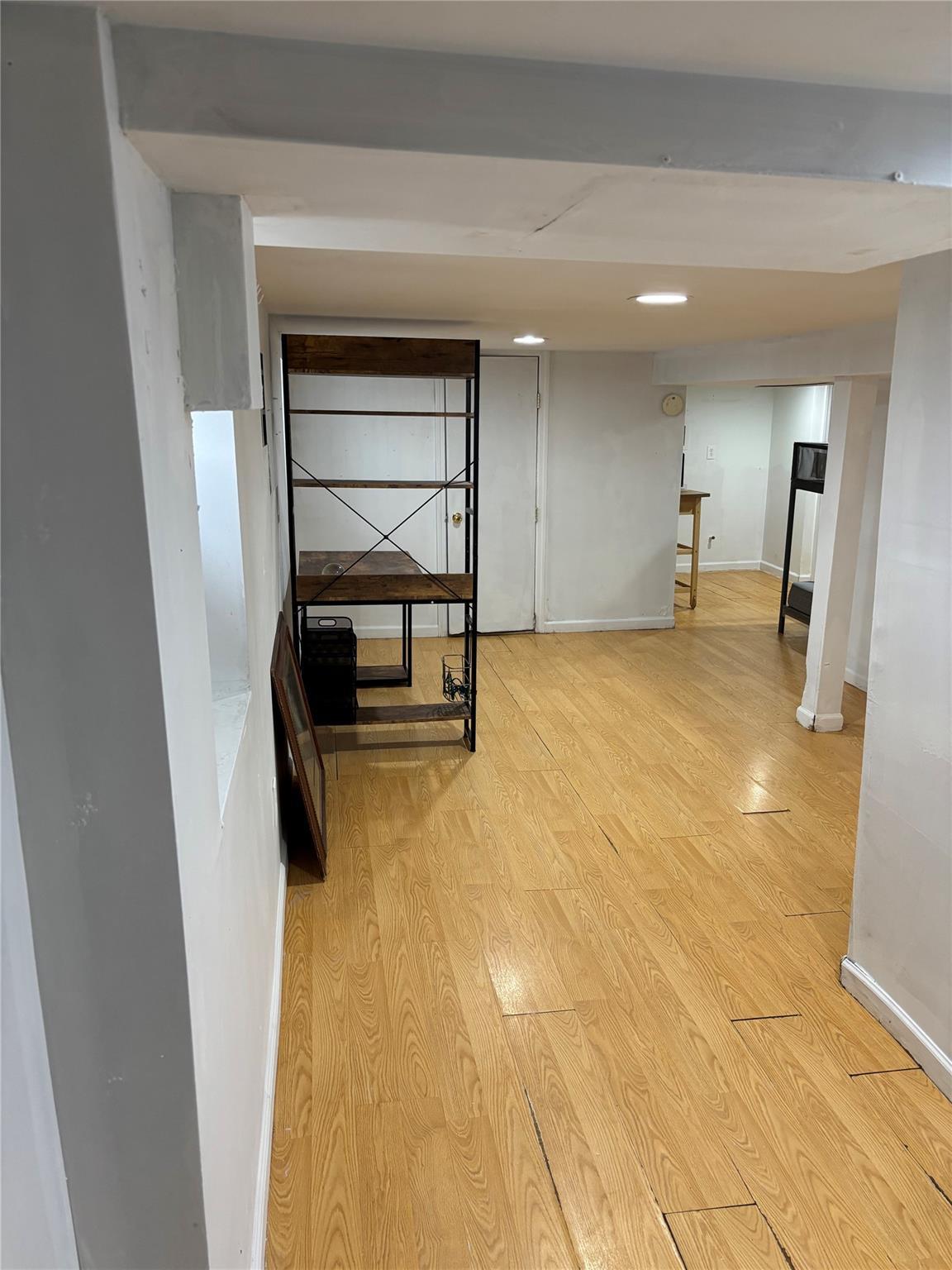 Single Family New York  Nassau County, NY 11580, MLS-817734-22