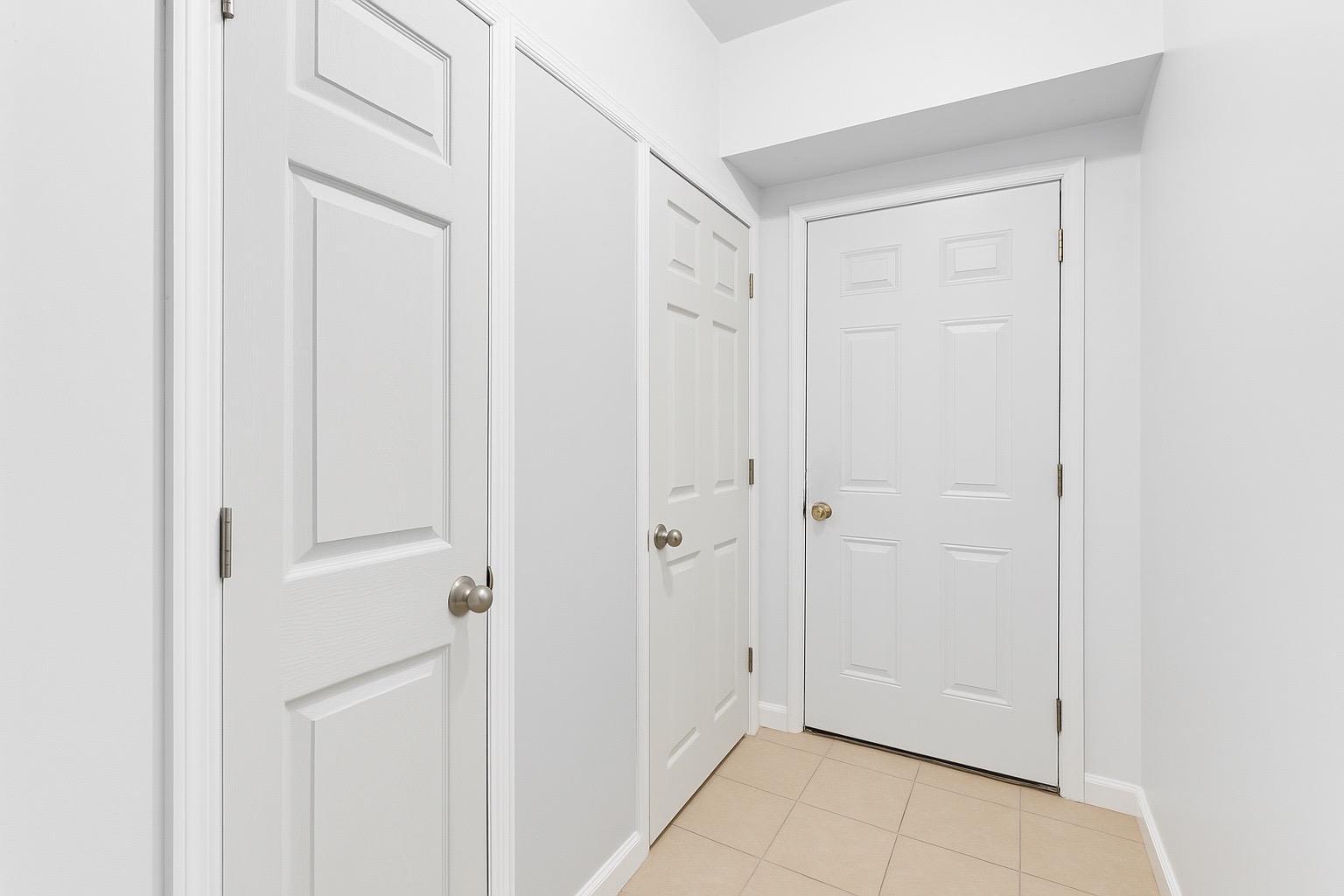 Single Family Whitter  Suffolk County, NY 11951, MLS-817746-9