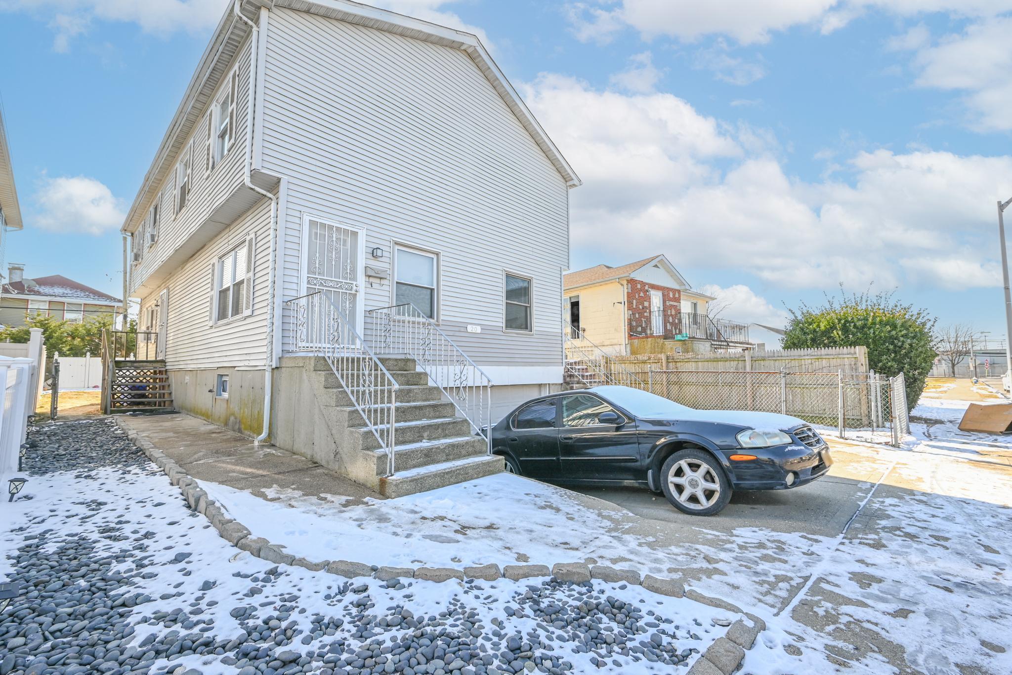 Single Family Pine  Nassau County, NY 11561, MLS-817997-2
