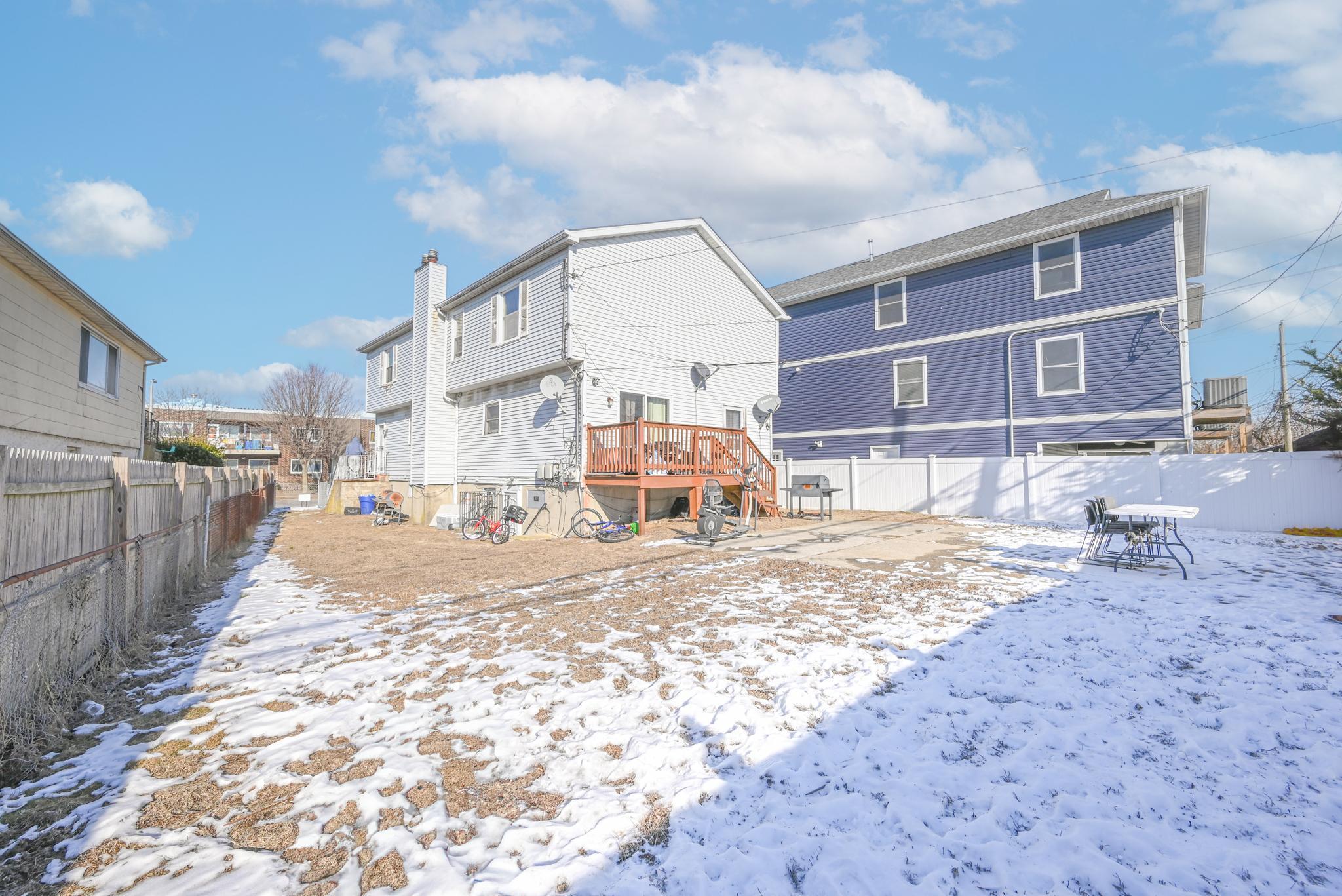 Single Family Pine  Nassau County, NY 11561, MLS-817997-27