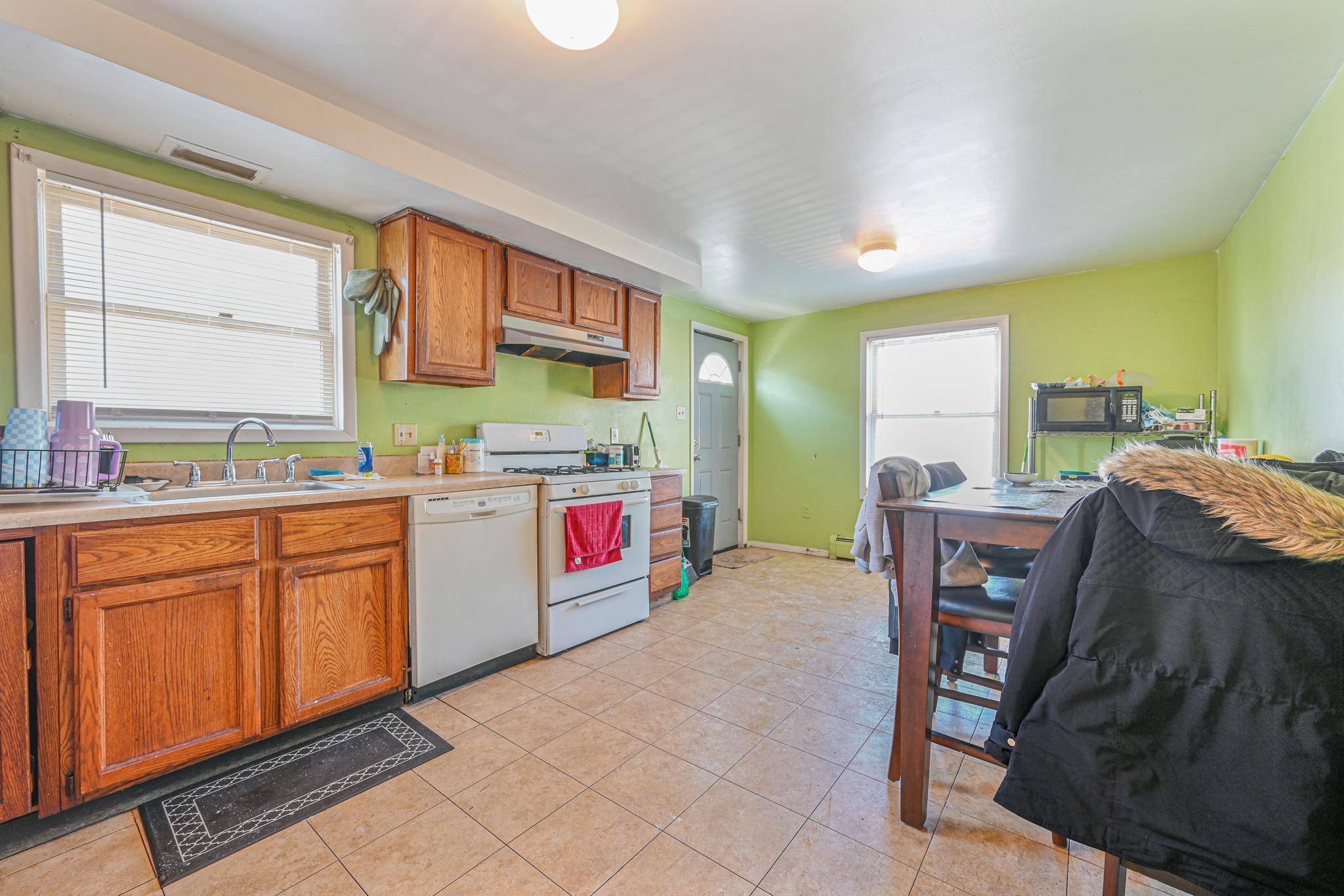 Single Family Pine  Nassau County, NY 11561, MLS-817997-7