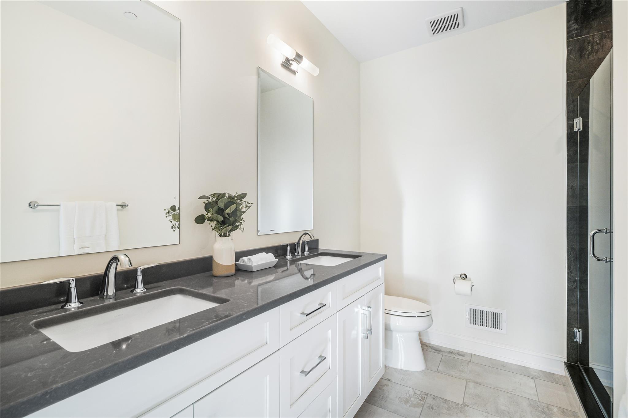 Condo Crompond  Westchester County, NY 10598, MLS-818089-13
