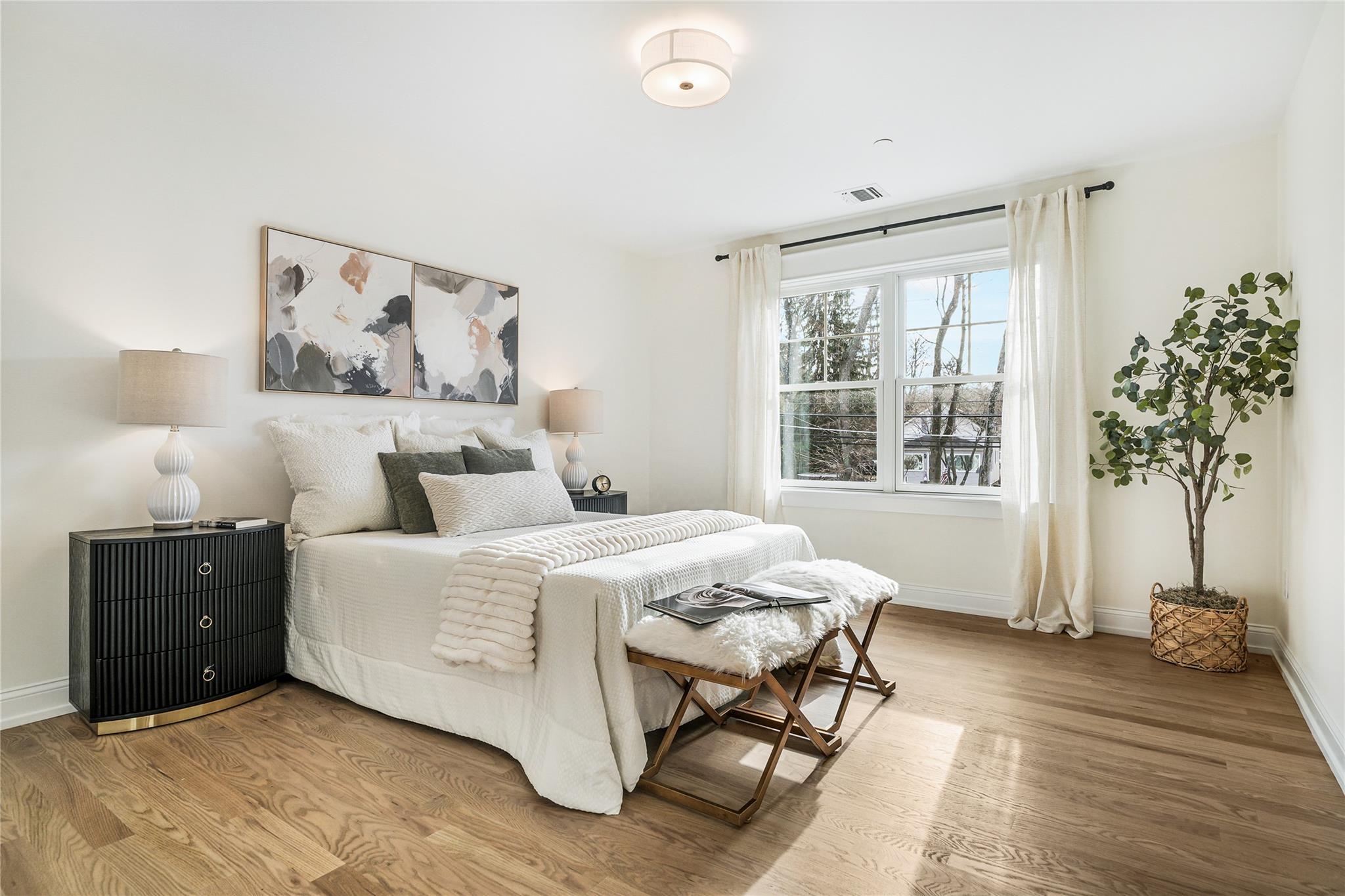 Condo Crompond  Westchester County, NY 10598, MLS-818089-19