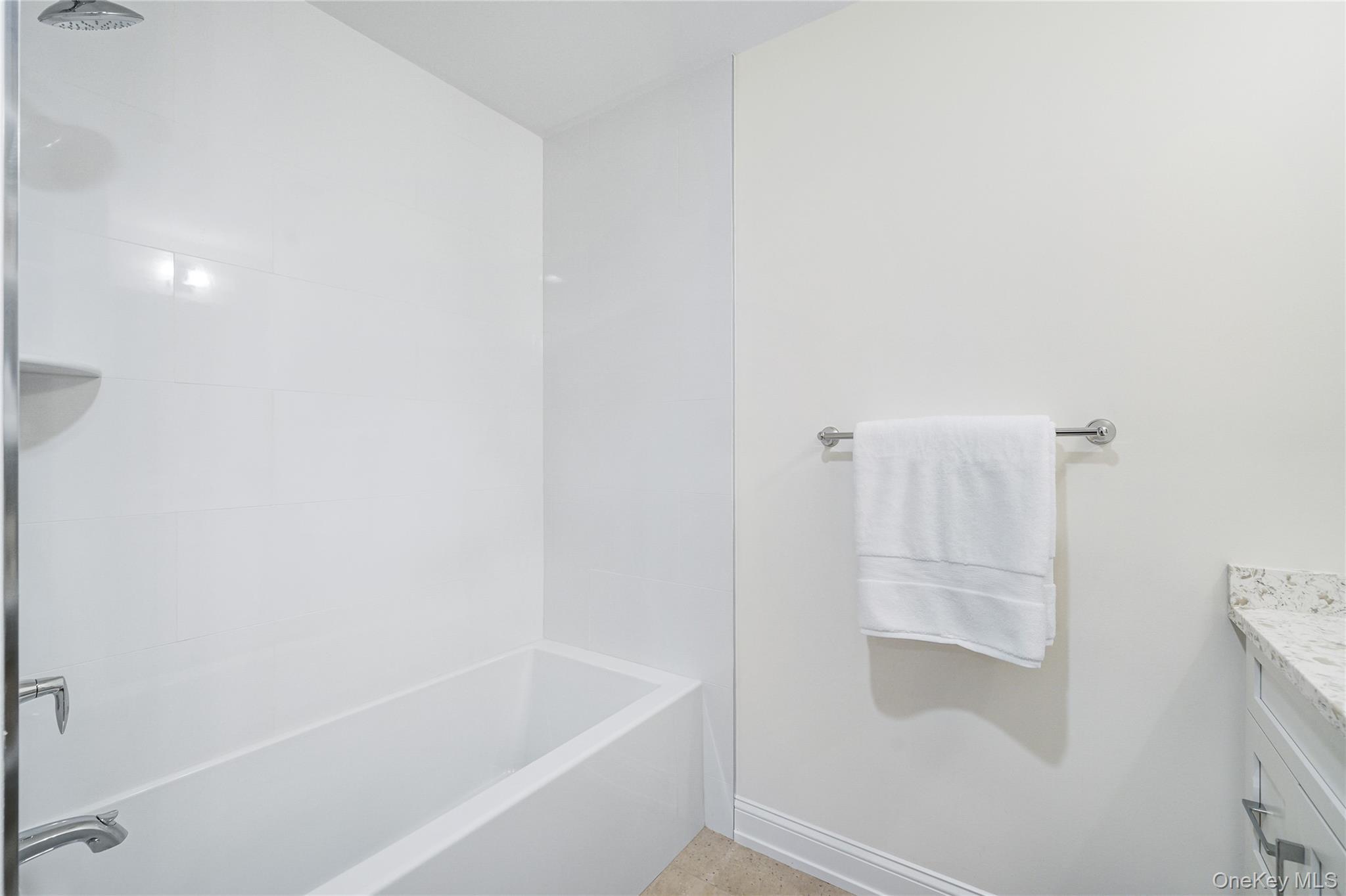 Condo Crompond  Westchester County, NY 10598, MLS-818104-18