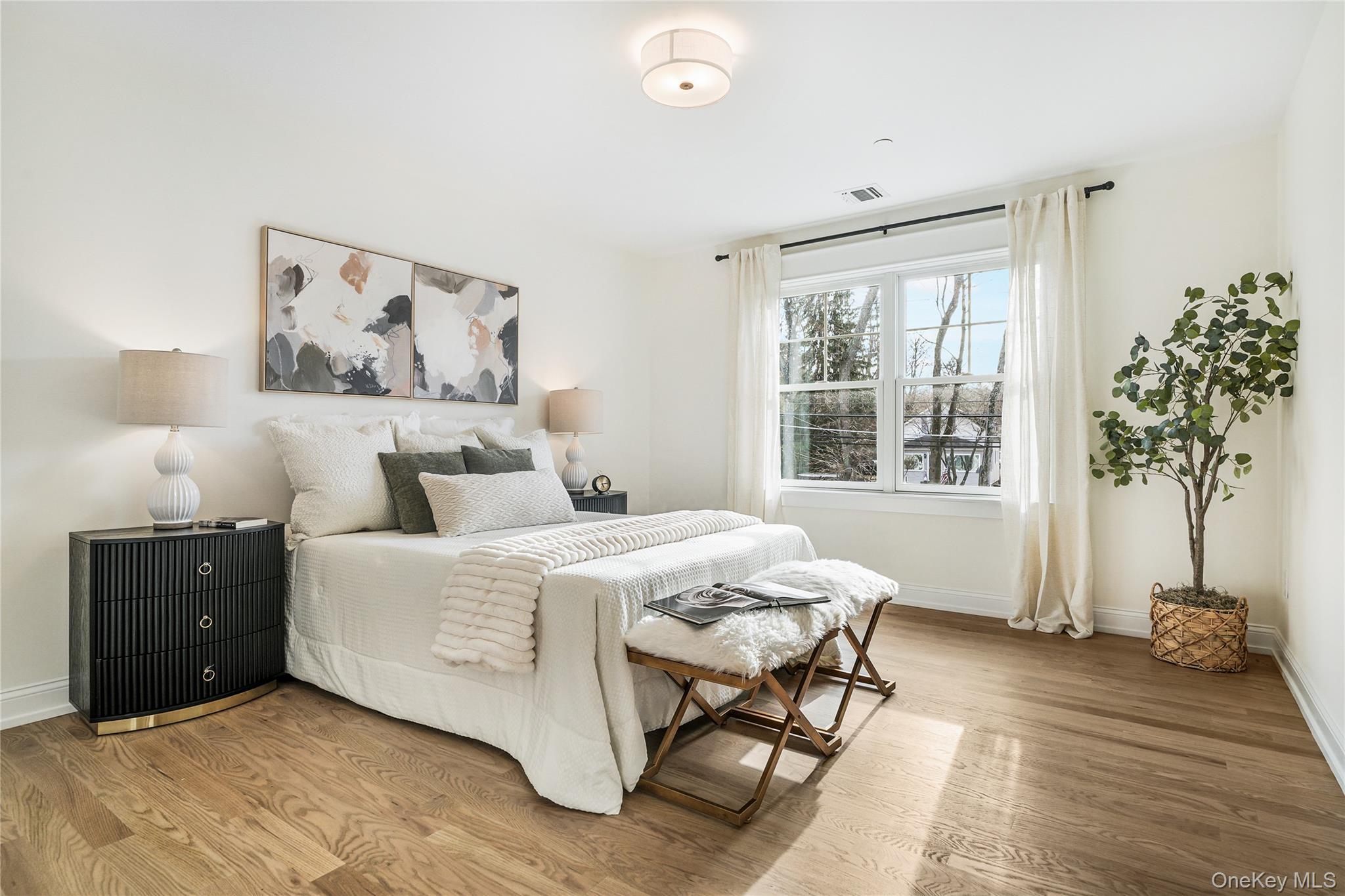 Condo Crompond  Westchester County, NY 10598, MLS-818104-19