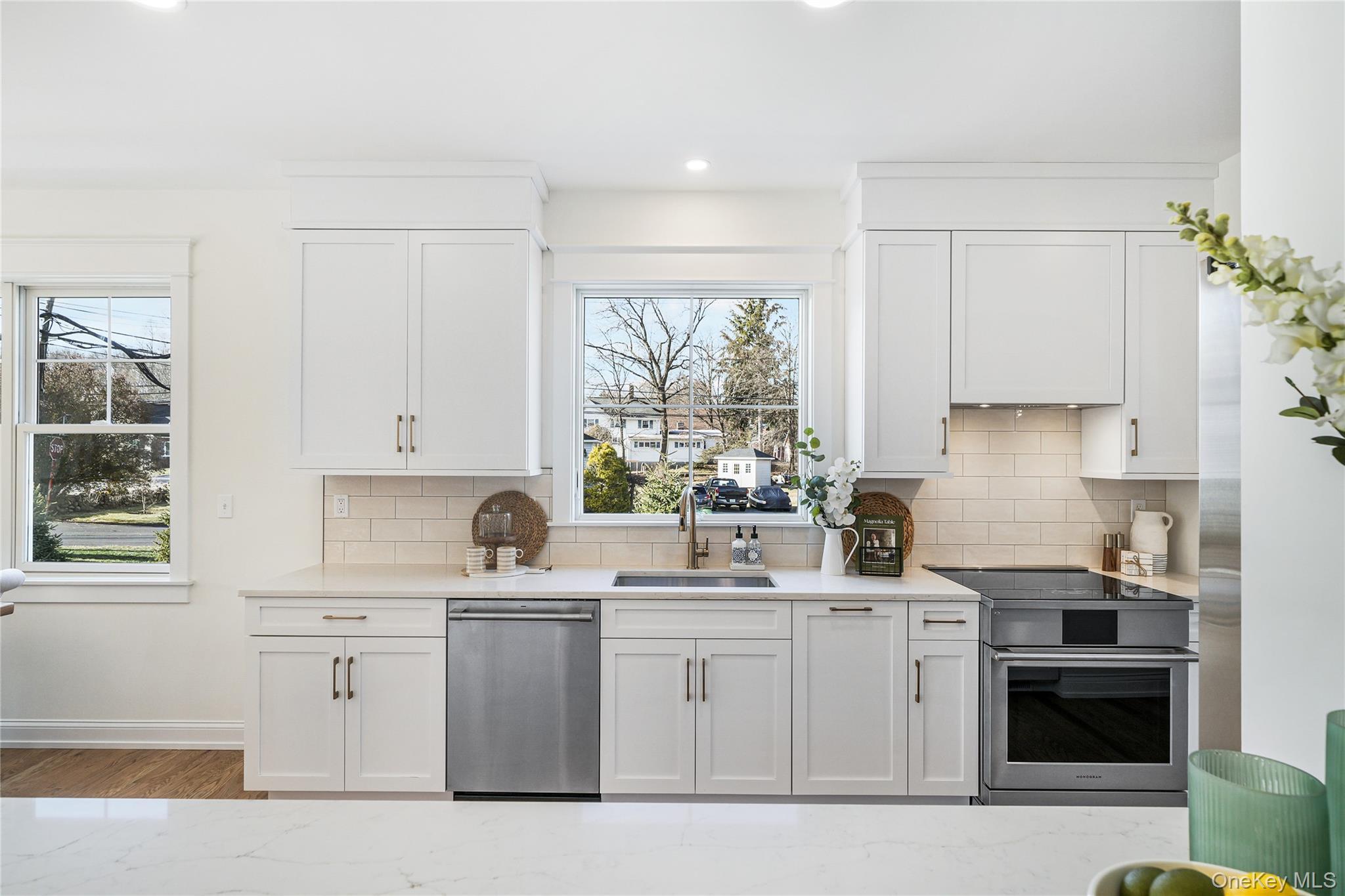 Condo Crompond  Westchester County, NY 10598, MLS-818104-6