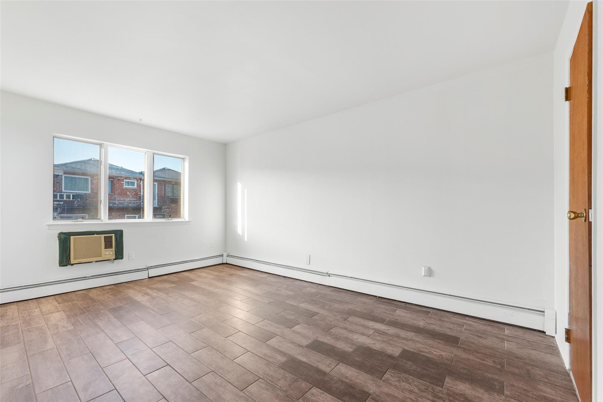 Condo Seaview  Brooklyn, NY 11236, MLS-818134-4