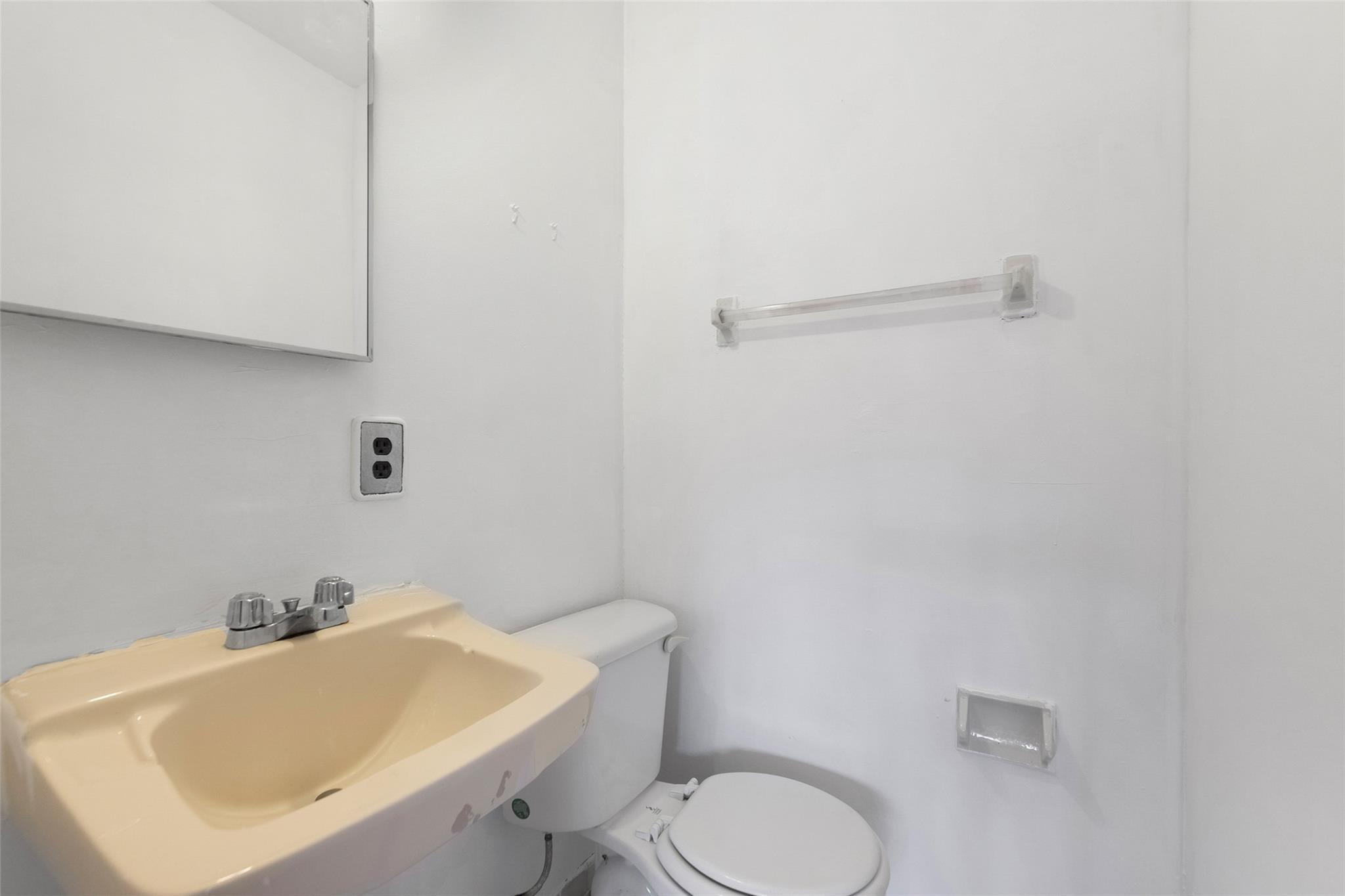 Condo Seaview  Brooklyn, NY 11236, MLS-818134-8