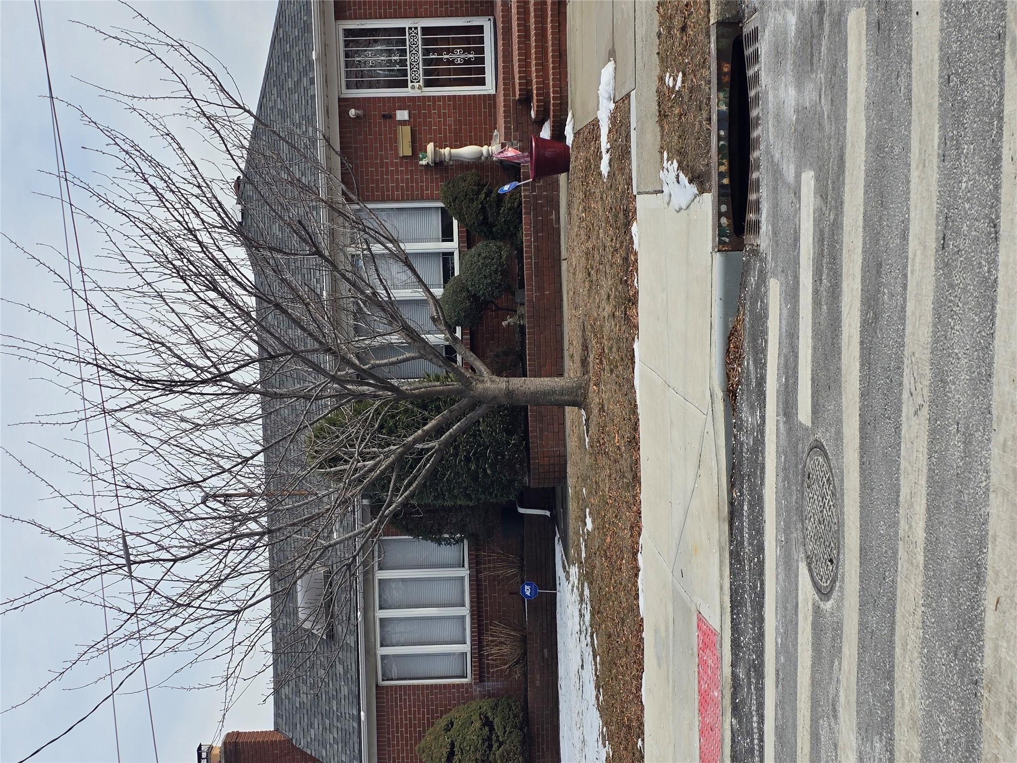 Single Family 80th  Queens, NY 11414, MLS-818135-7