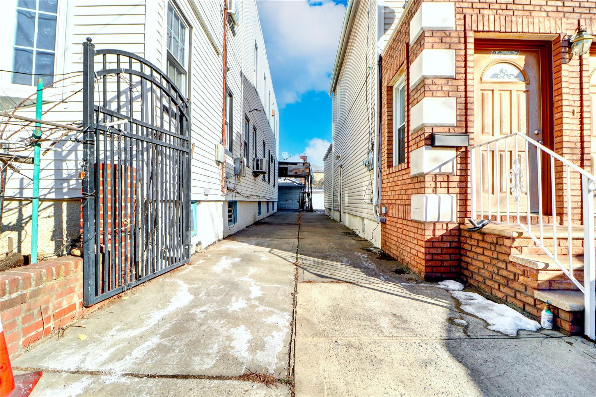 Single Family 125th  Queens, NY 11418, MLS-818143-2