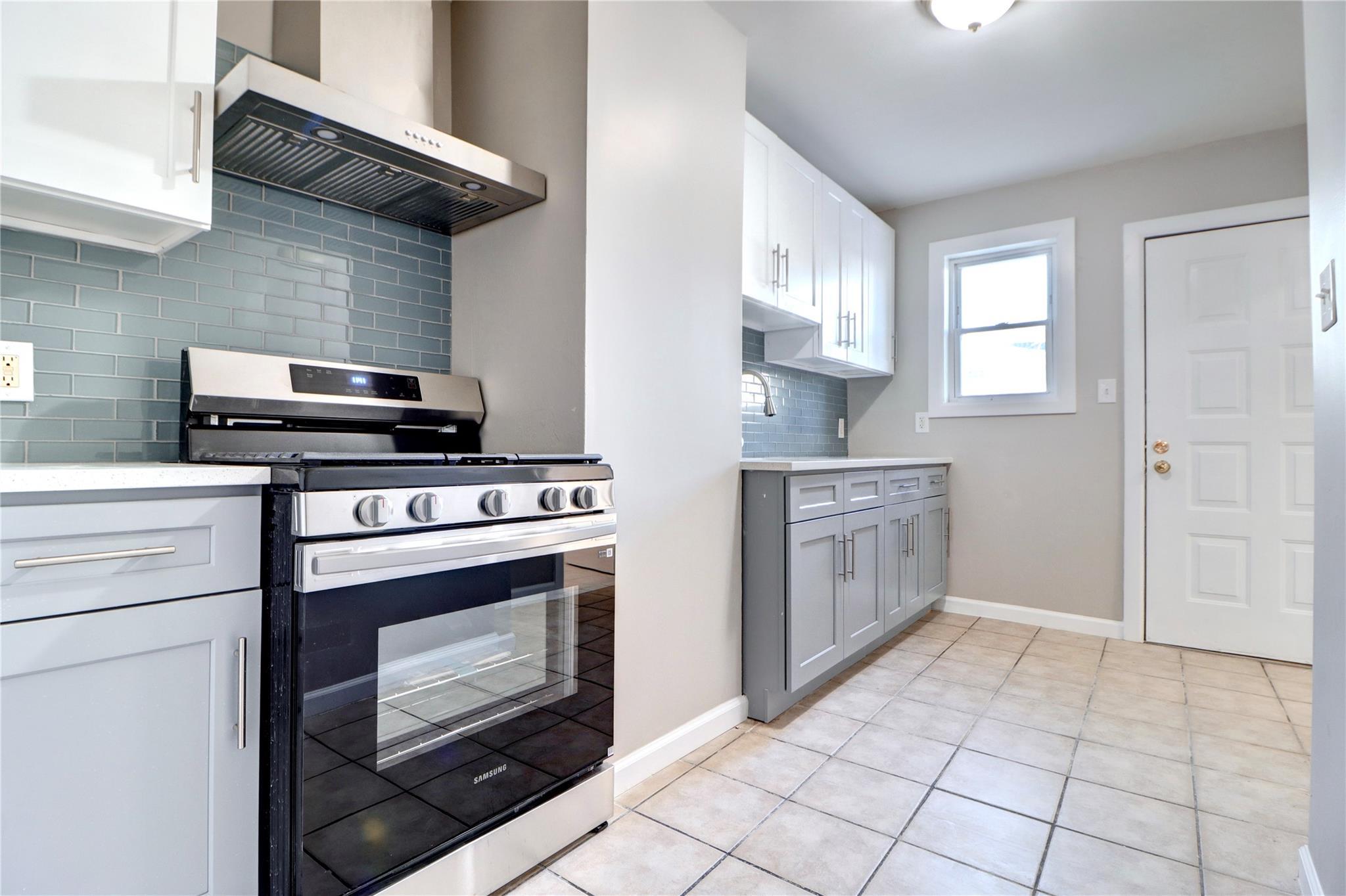 Single Family 125th  Queens, NY 11418, MLS-818143-8