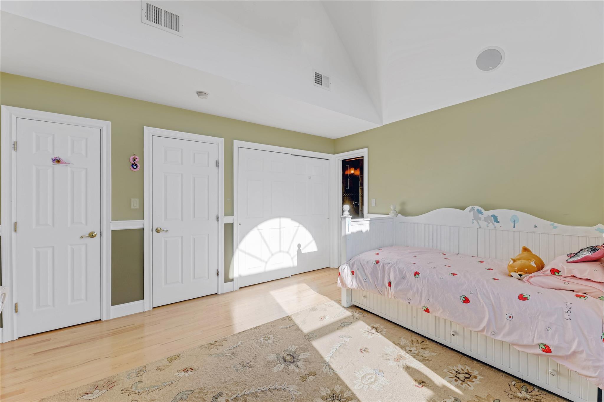 Single Family Dogwood  Suffolk County, NY 11940, MLS-818150-30