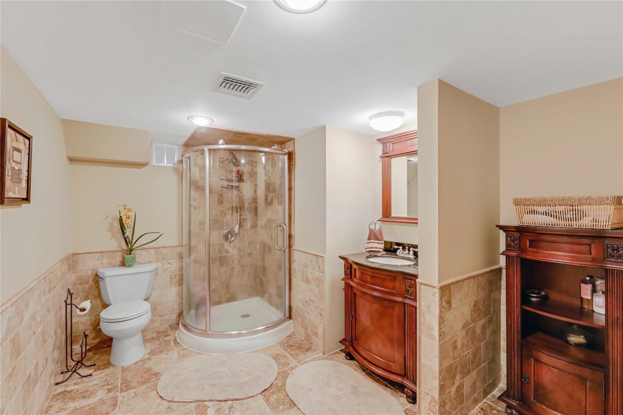Single Family Dogwood  Suffolk County, NY 11940, MLS-818150-40