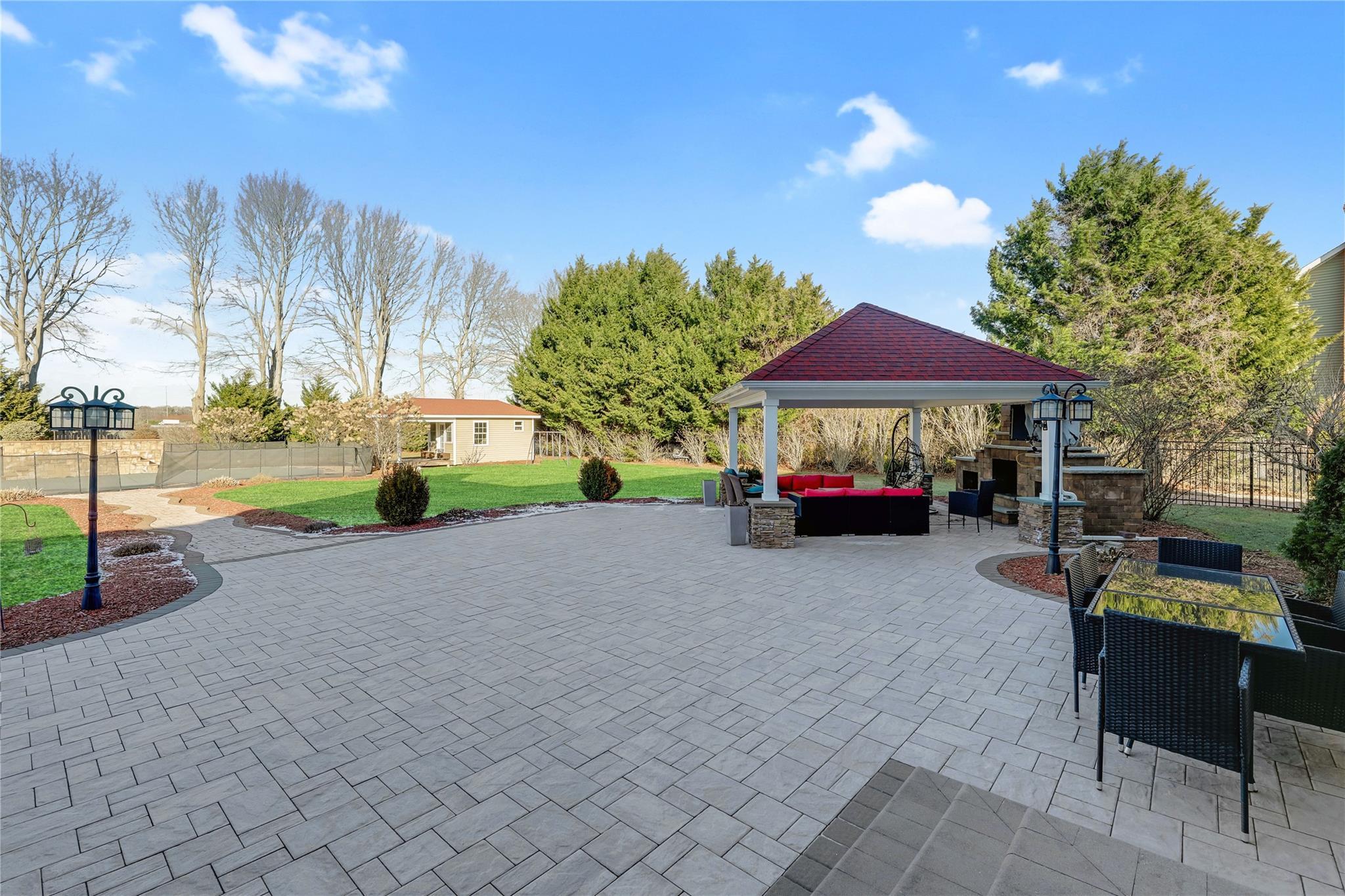 Single Family Dogwood  Suffolk County, NY 11940, MLS-818150-42