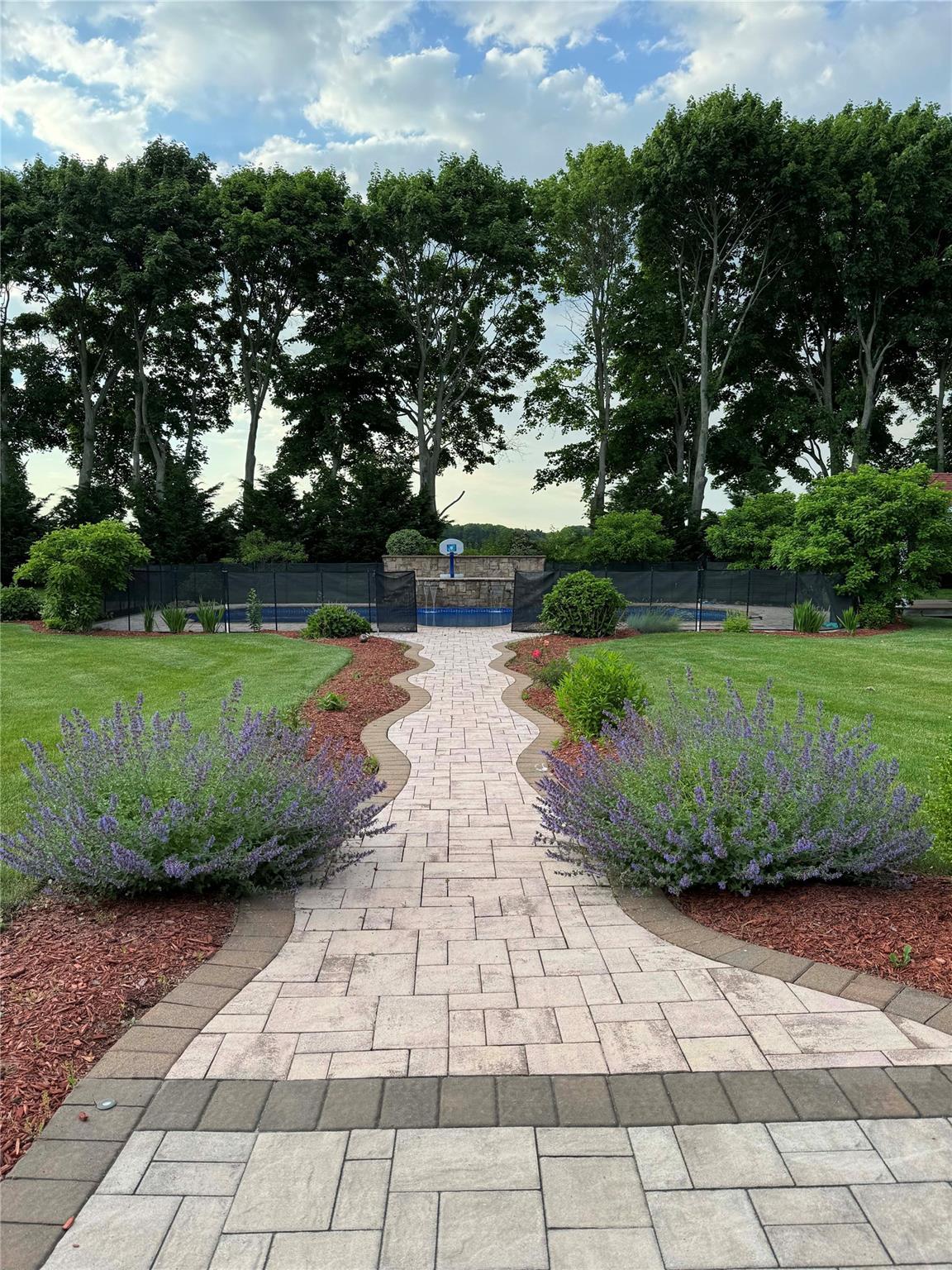 Single Family Dogwood  Suffolk County, NY 11940, MLS-818150-43