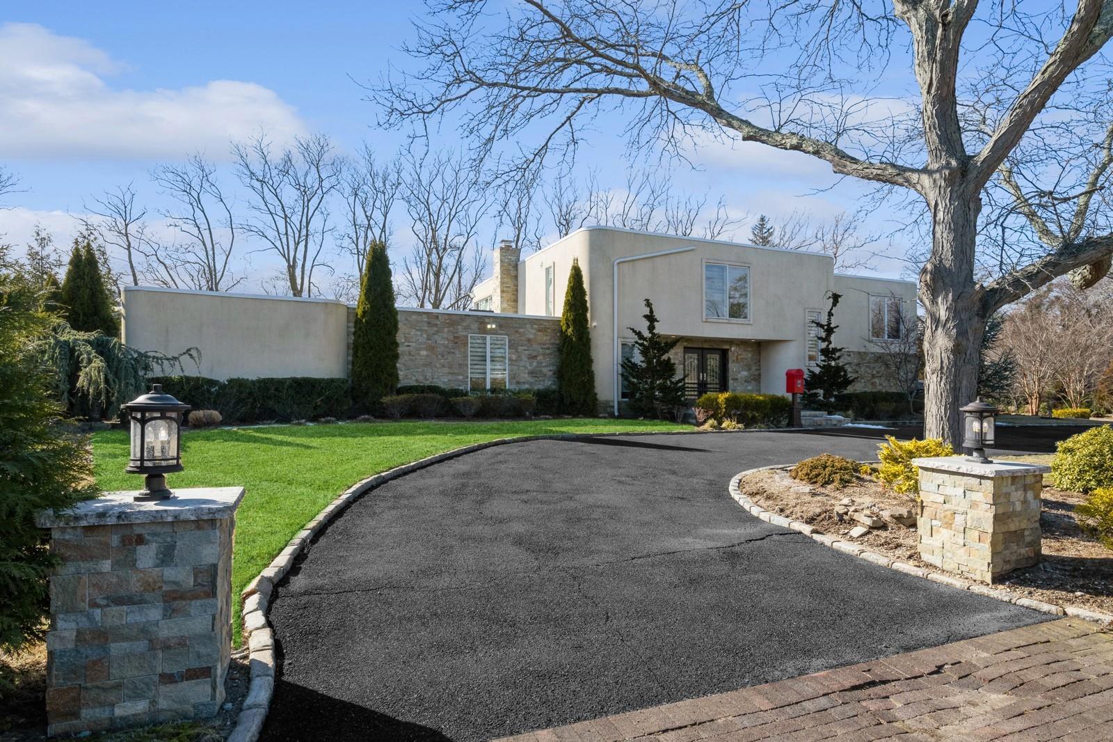 Single Family in Hempstead - Macy  Nassau County, NY 11557