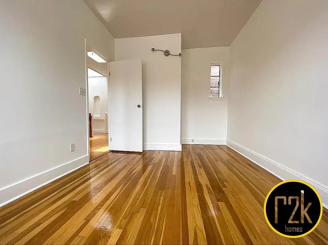 Single Family Wetherole  Queens, NY 11374, MLS-818274-10