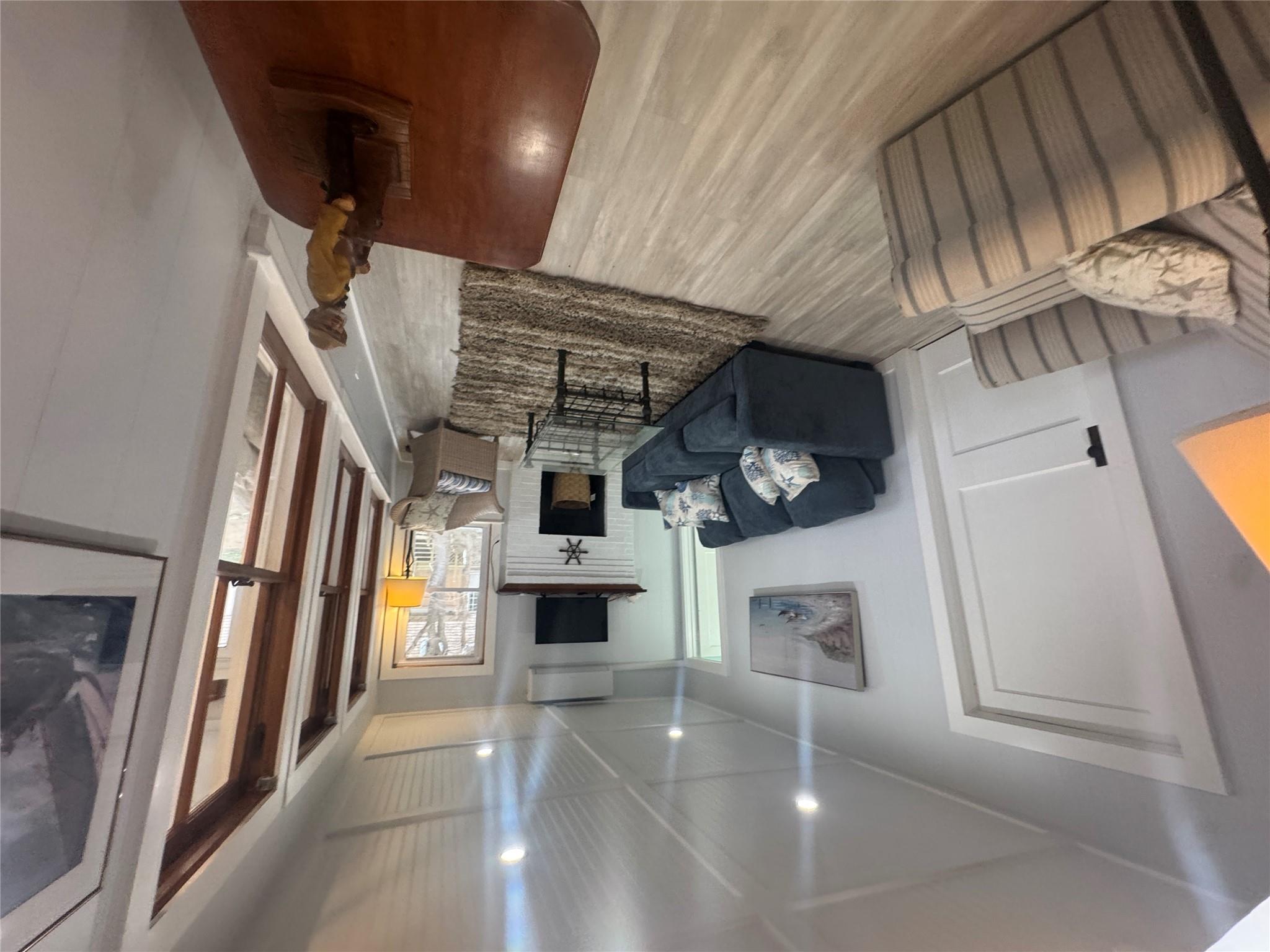 Apartment Walk  Suffolk County, NY 11901, MLS-818305-6