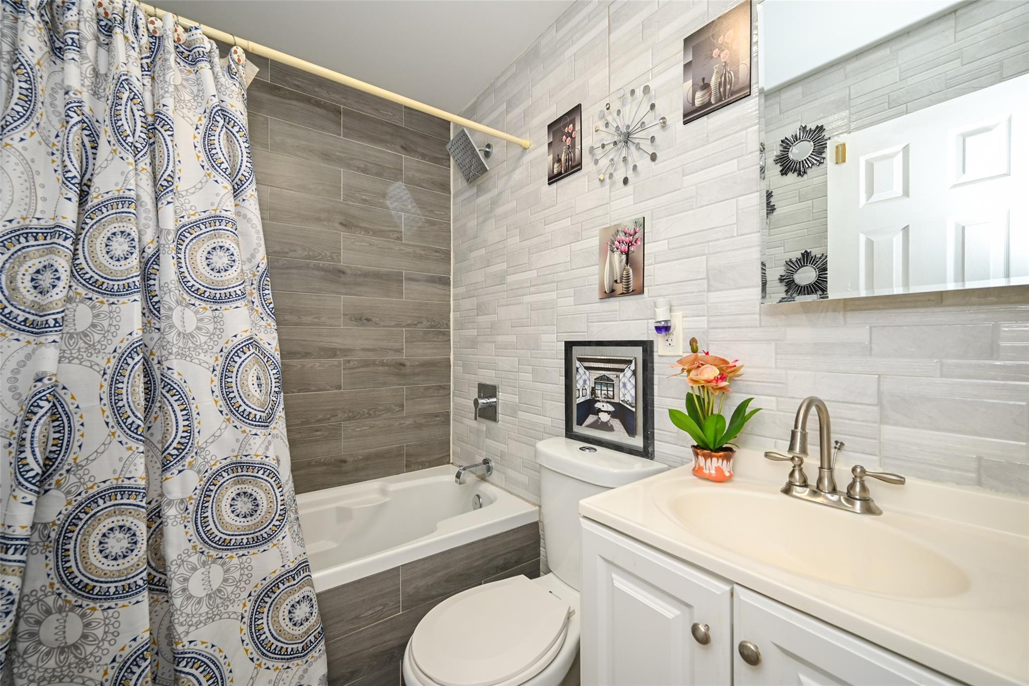 Single Family 115  Queens, NY 11412, MLS-818327-21