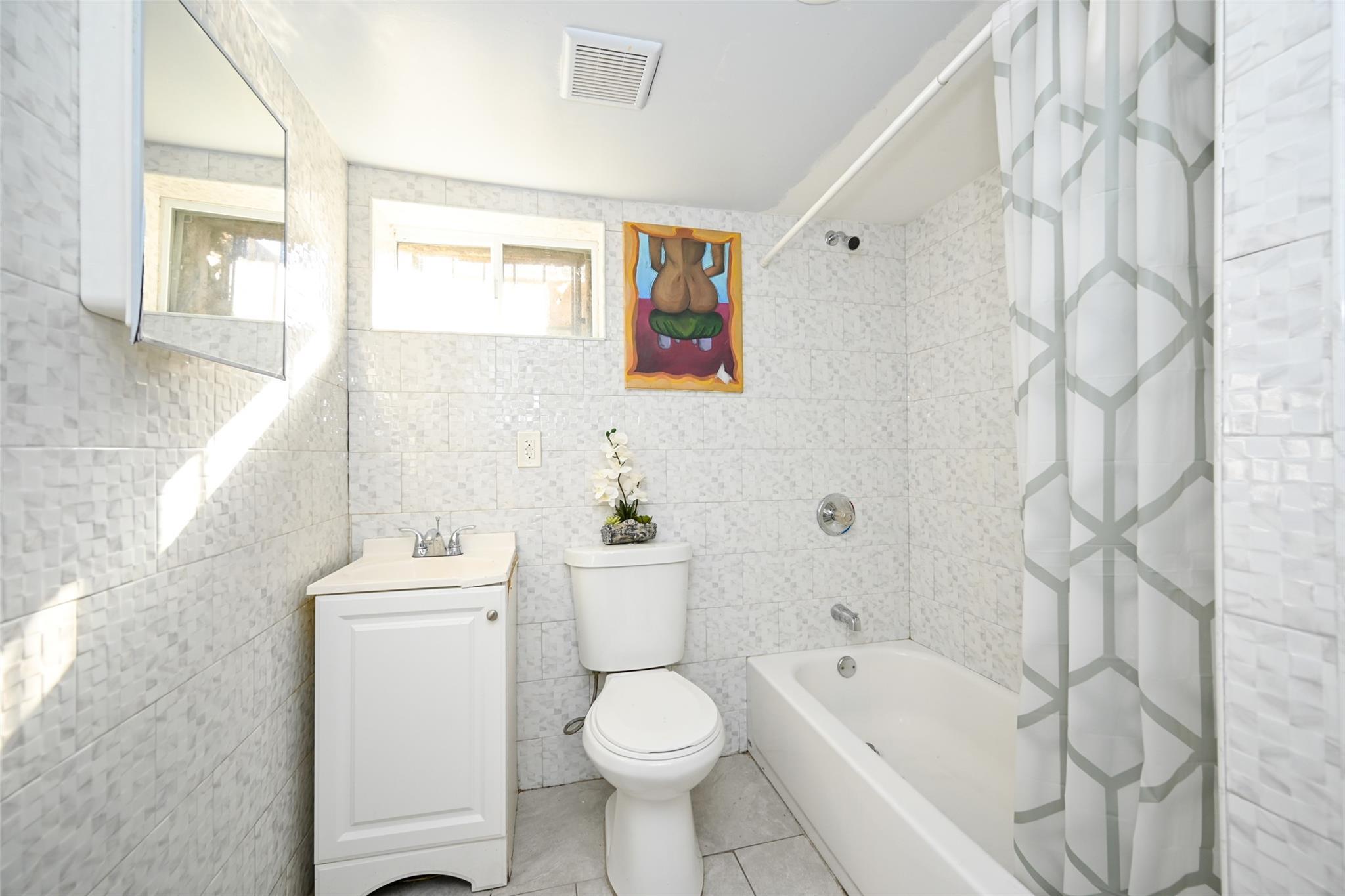 Single Family 115  Queens, NY 11412, MLS-818327-24