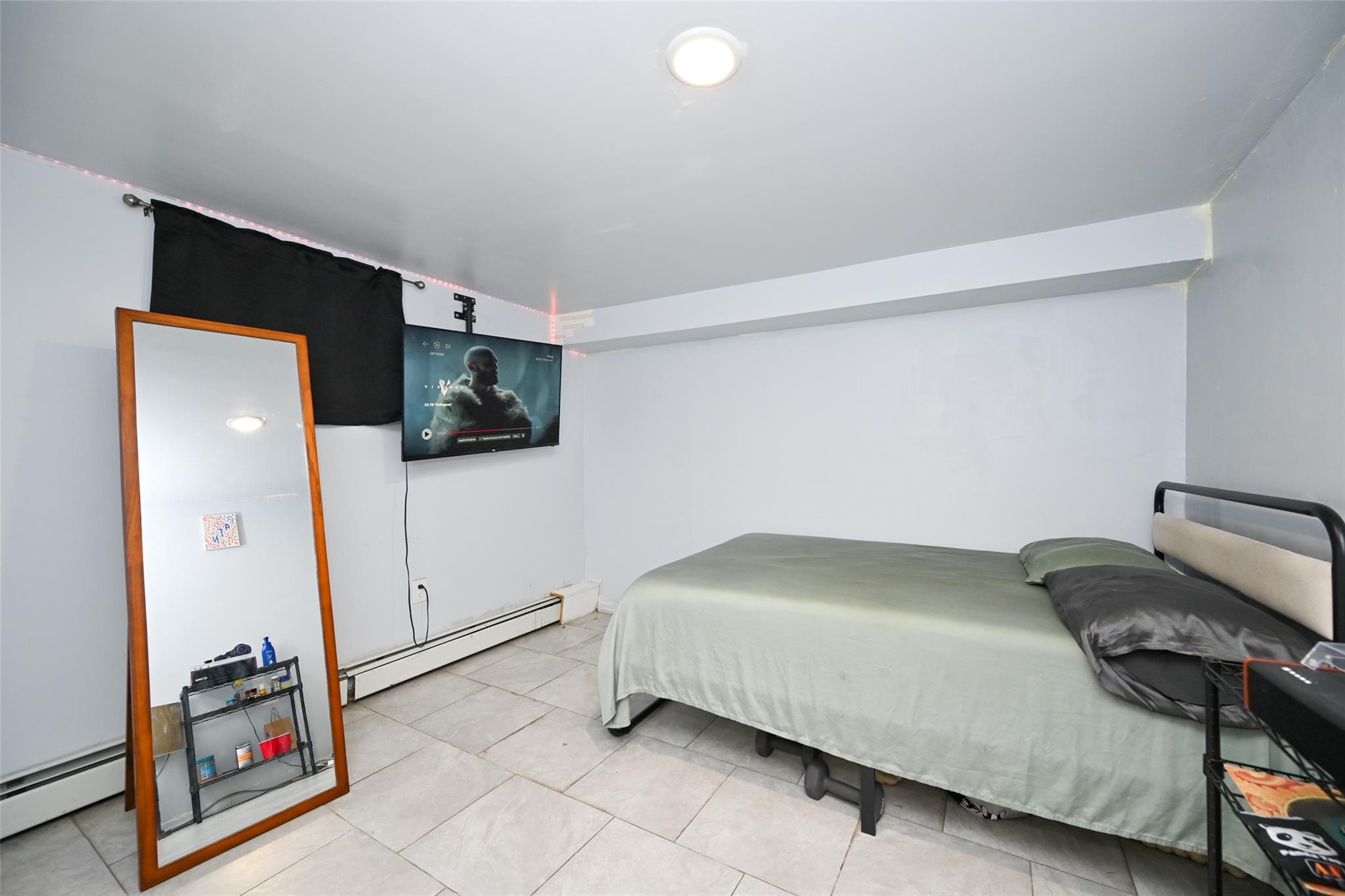 Single Family 115  Queens, NY 11412, MLS-818327-25