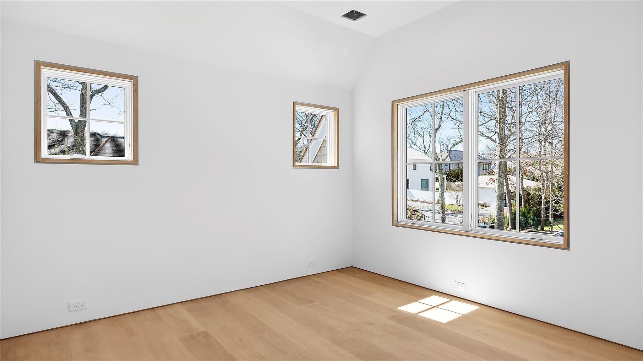 Single Family Lane  Suffolk County, NY 11932, MLS-818431-26