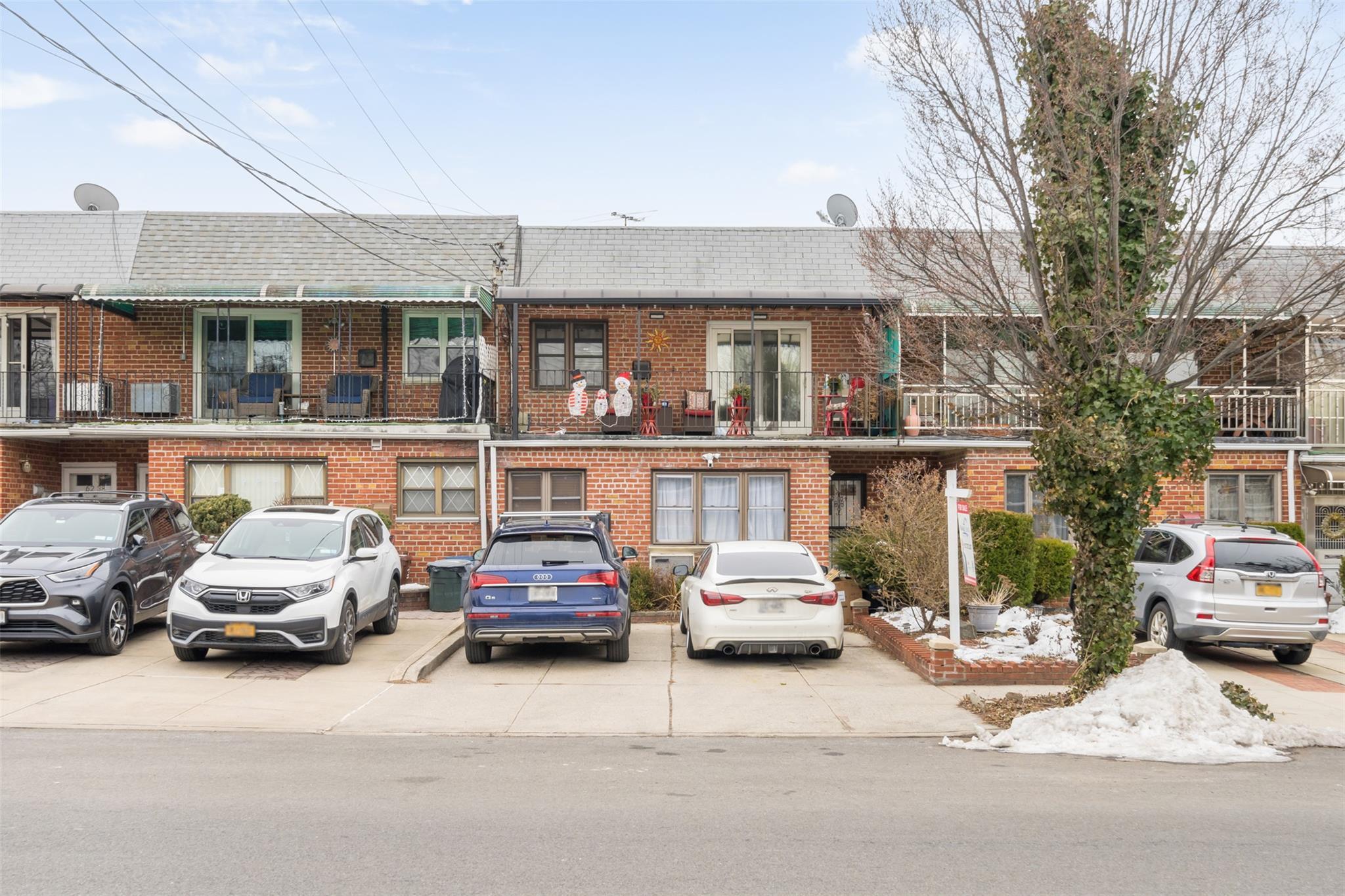 Single Family in New York - 69  Queens, NY 11379