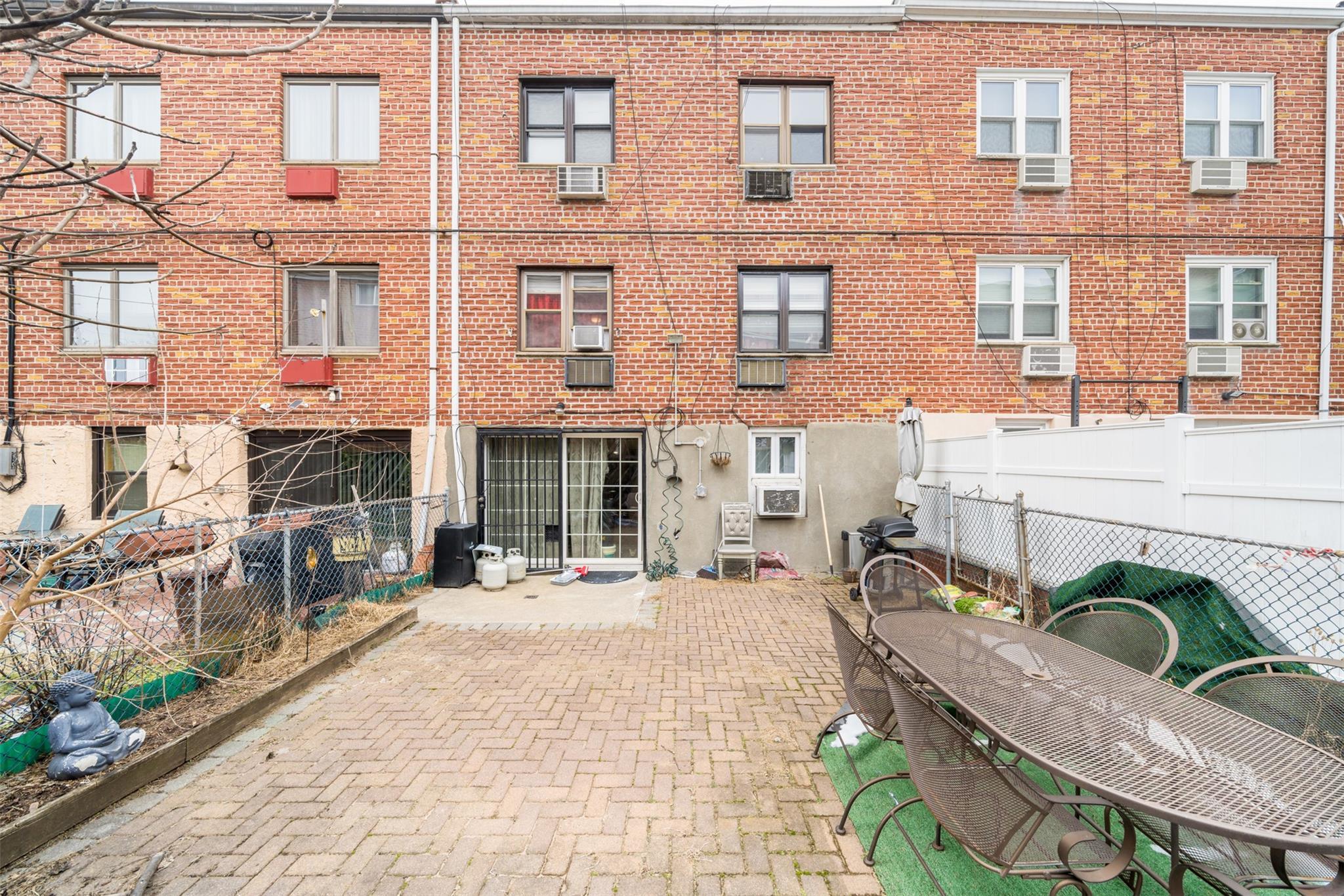 Single Family 69  Queens, NY 11379, MLS-818572-26